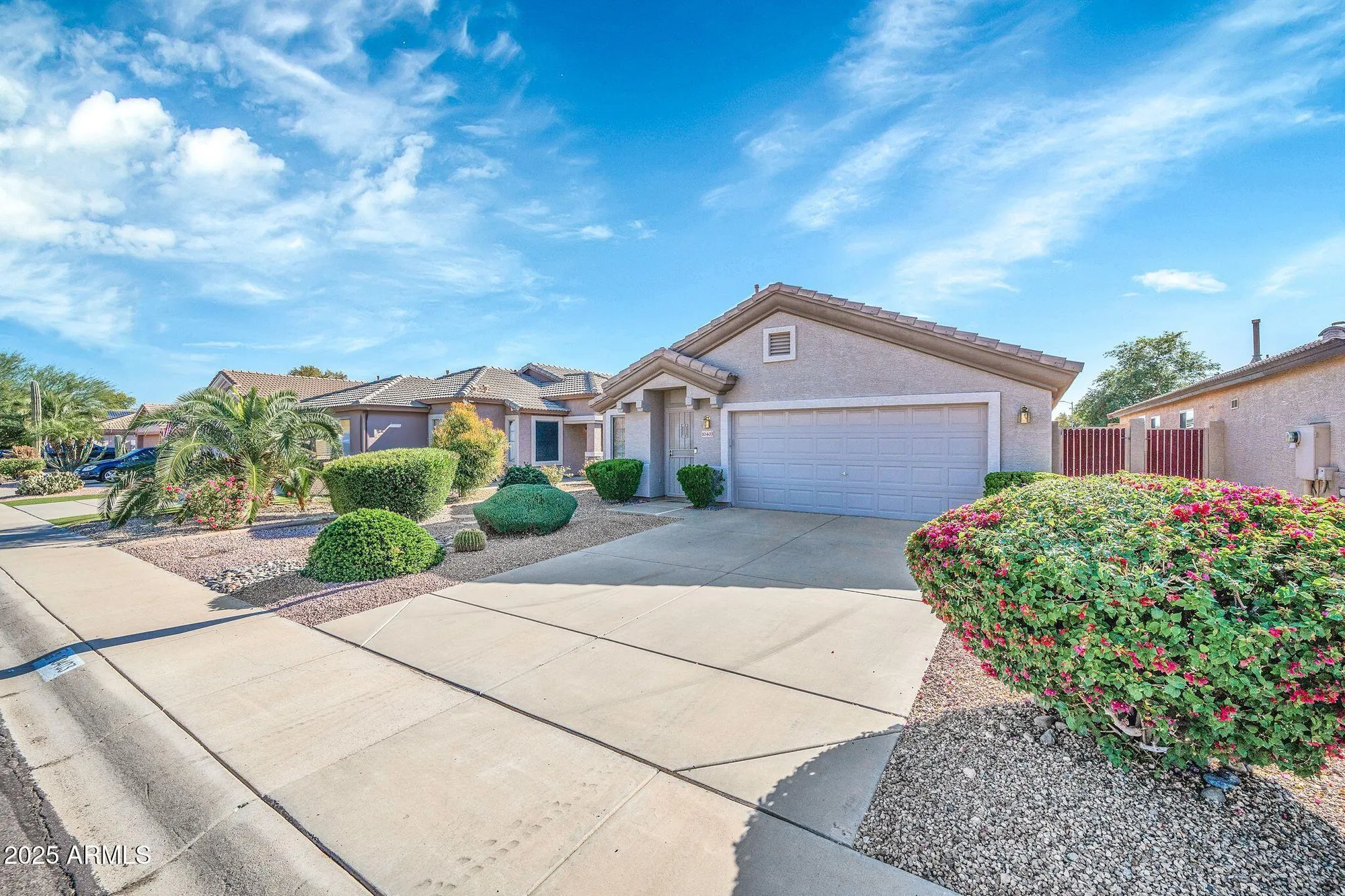 Property Slideshow image 3 of 40 | 10403 w tonopah dr, Peoria, AZ, 85382