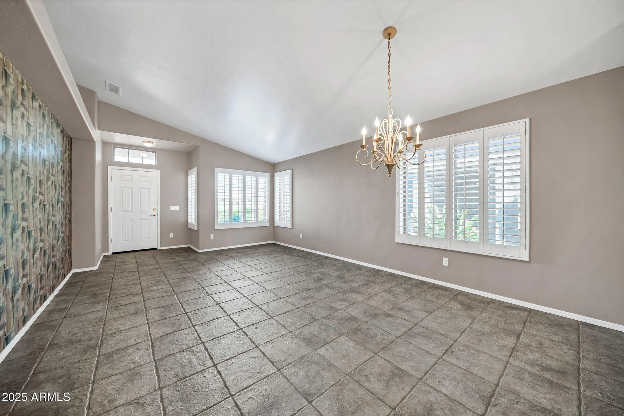 Property Slideshow image 9 of 40 | 10403 w tonopah dr, Peoria, AZ, 85382