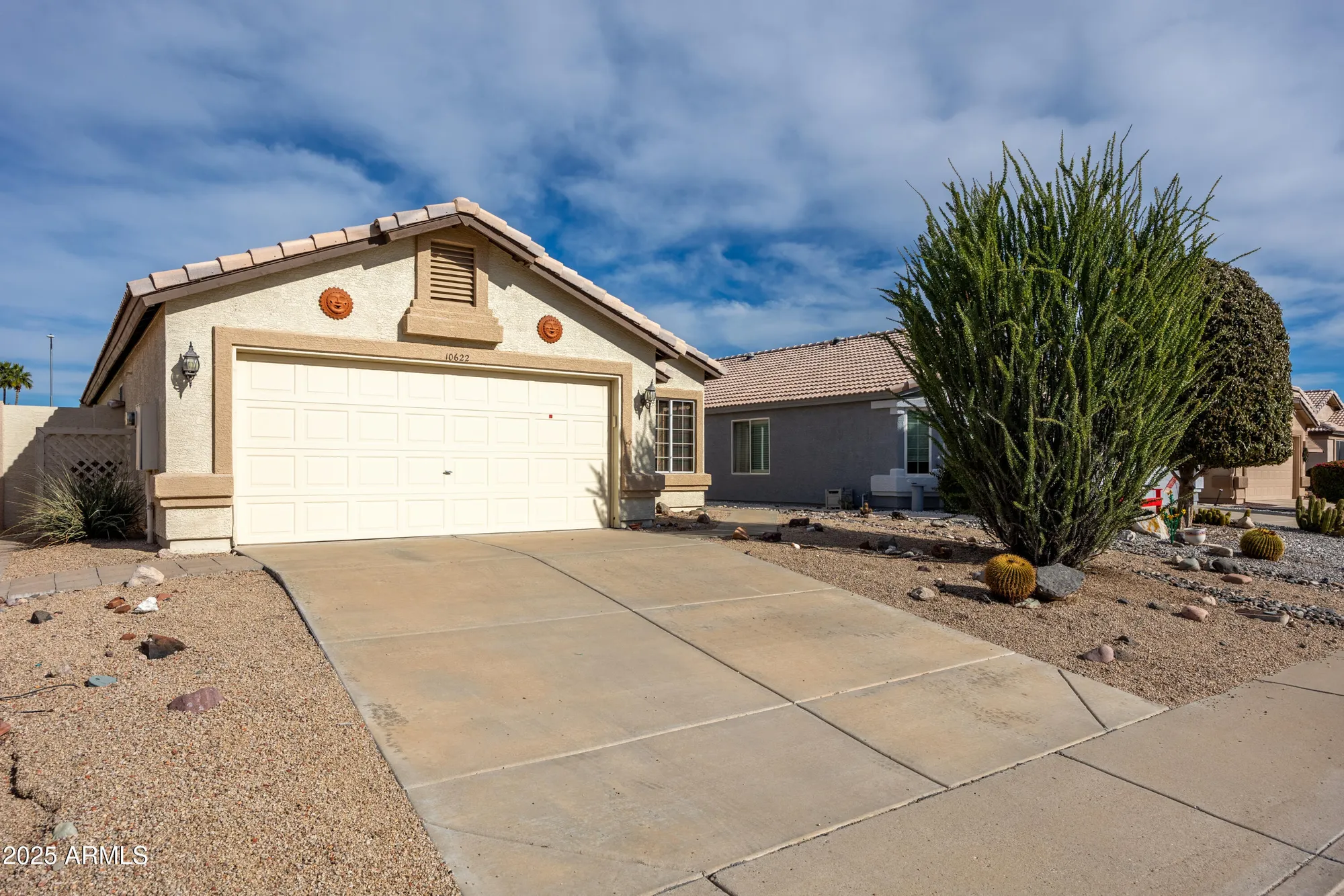 Property Slideshow image 1 of 23 | 10622 w mohawk ln, Peoria, AZ, 85382