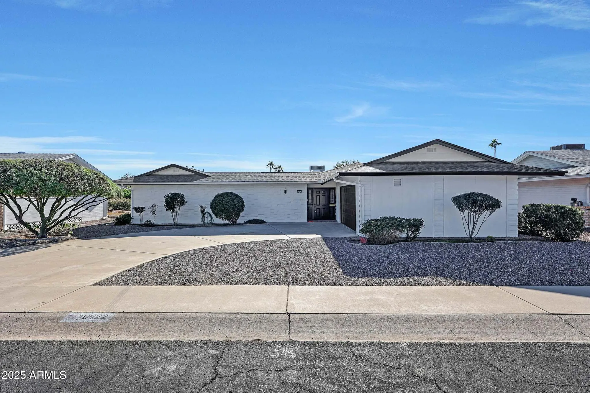 Property Slideshow image 8 of 52 | 10922 w el capitan cir, Sun City, AZ, 85351