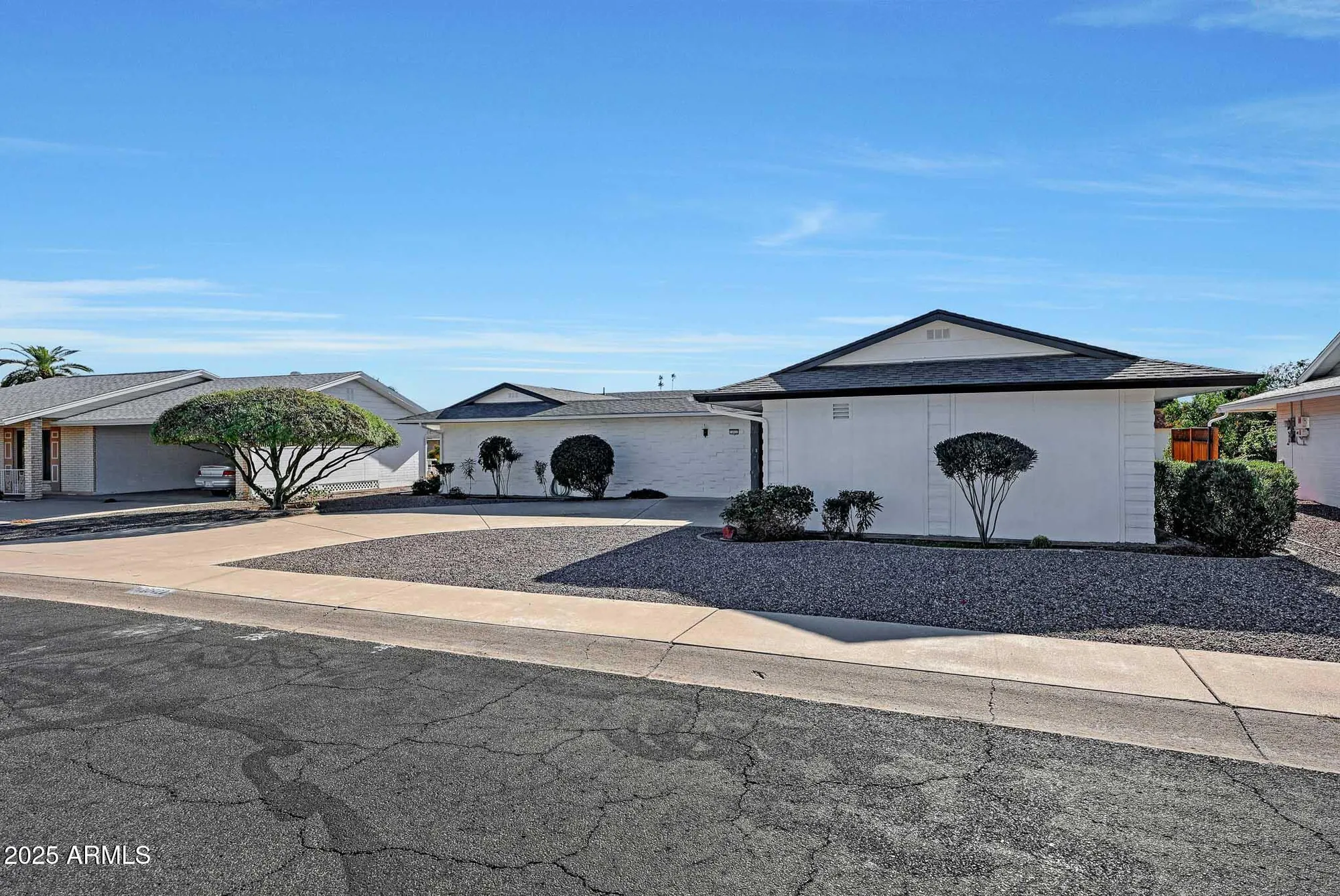 Property Slideshow image 9 of 52 | 10922 w el capitan cir, Sun City, AZ, 85351