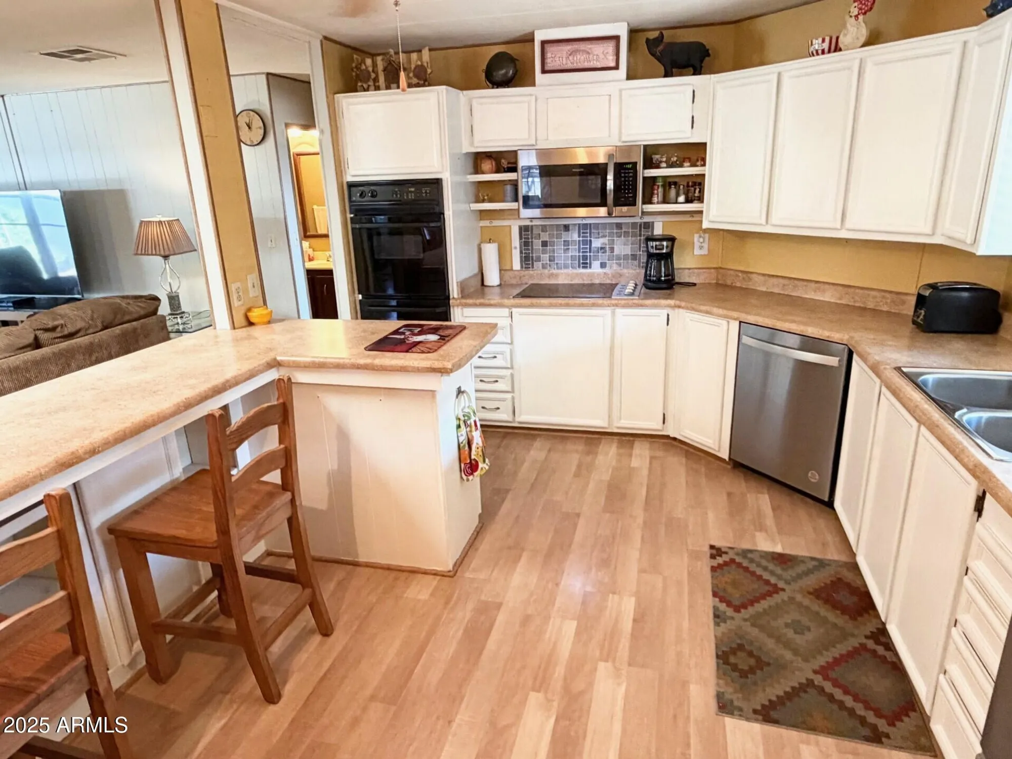 Property Slideshow image 8 of 48 | 8154 e calypso ave, Mesa, AZ, 85208