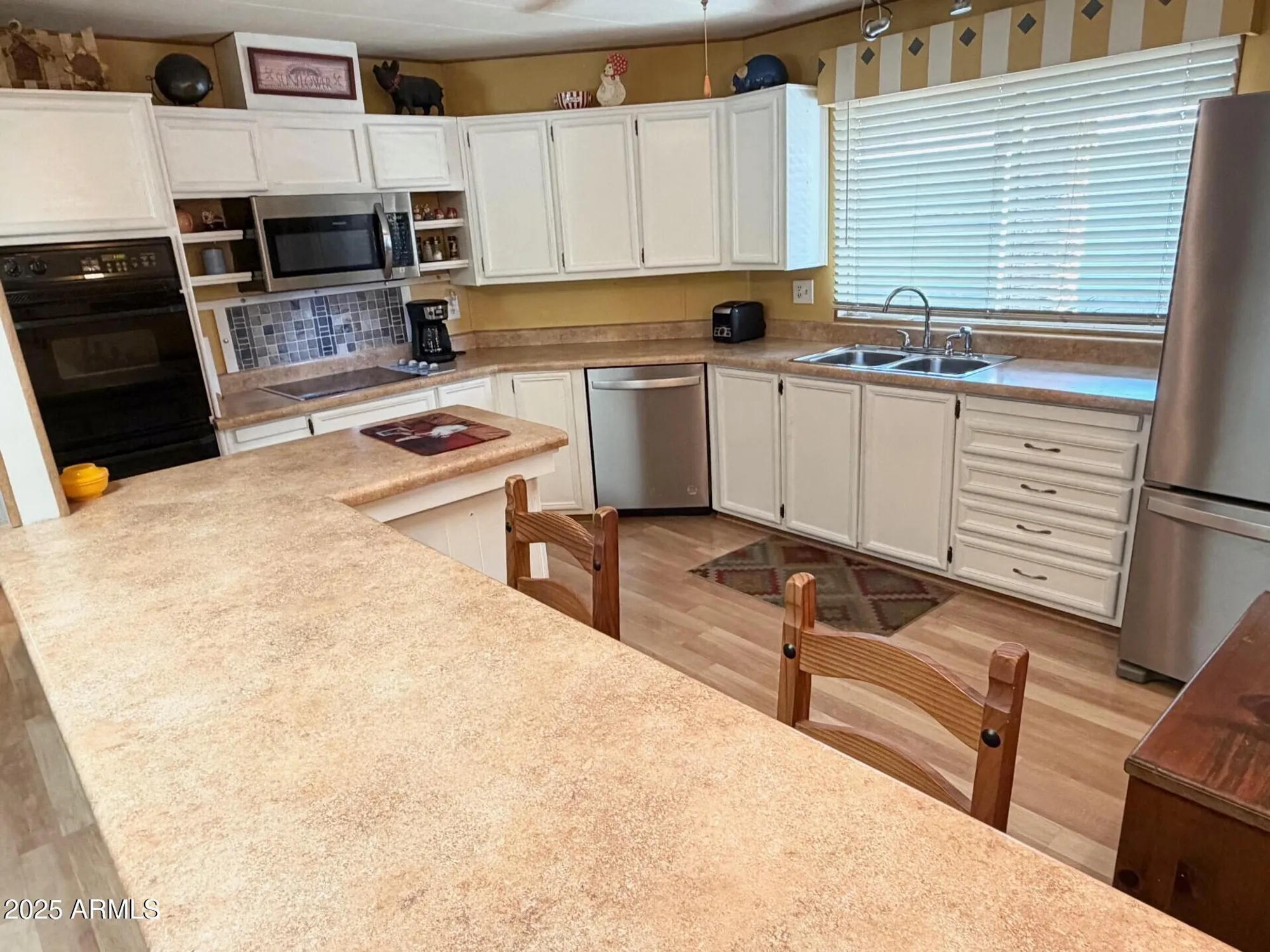 Property Slideshow image 10 of 48 | 8154 e calypso ave, Mesa, AZ, 85208