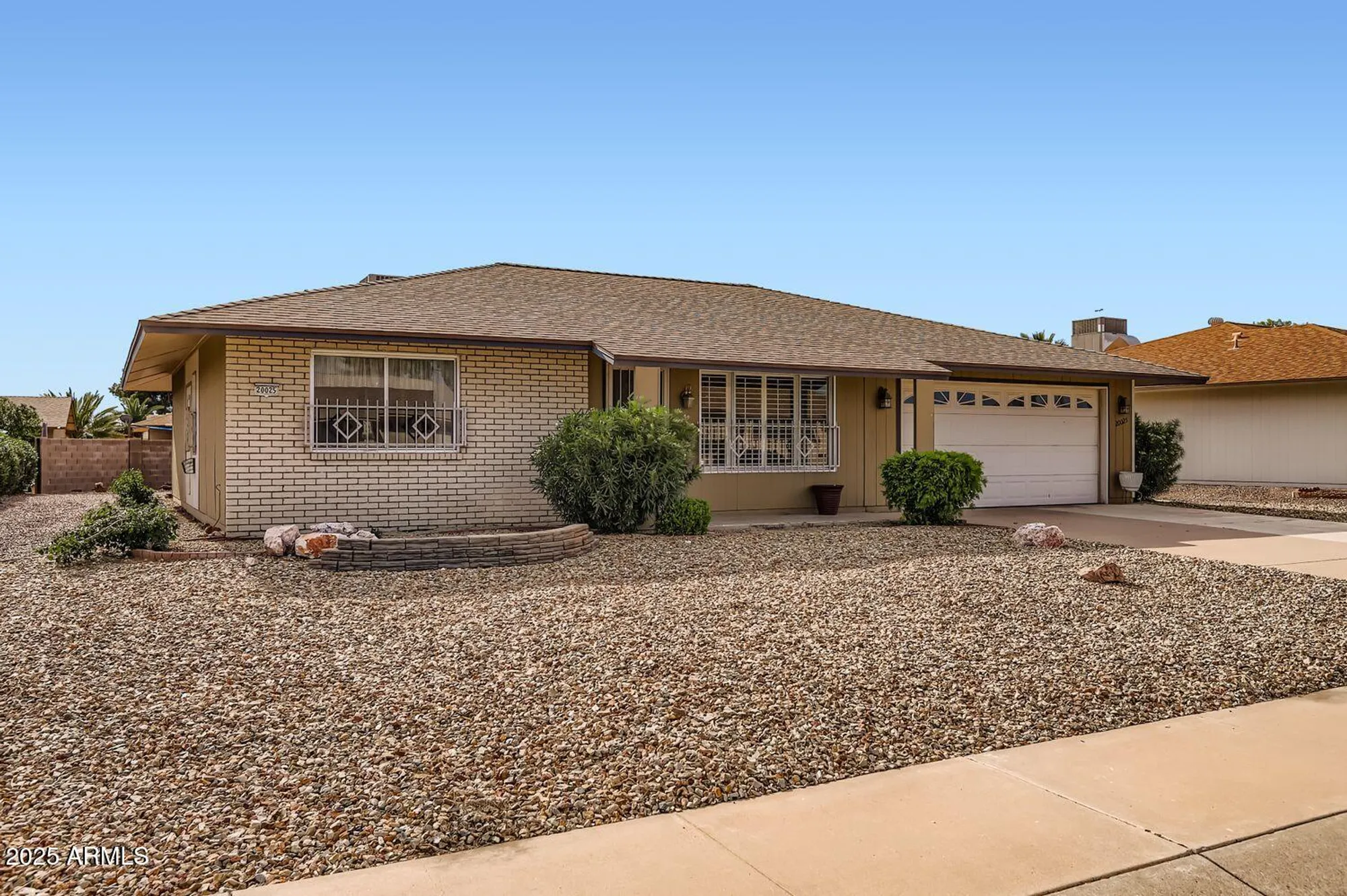 Property Slideshow image 20 of 21 | 20025 n willow creek cir, Sun City, AZ, 85373