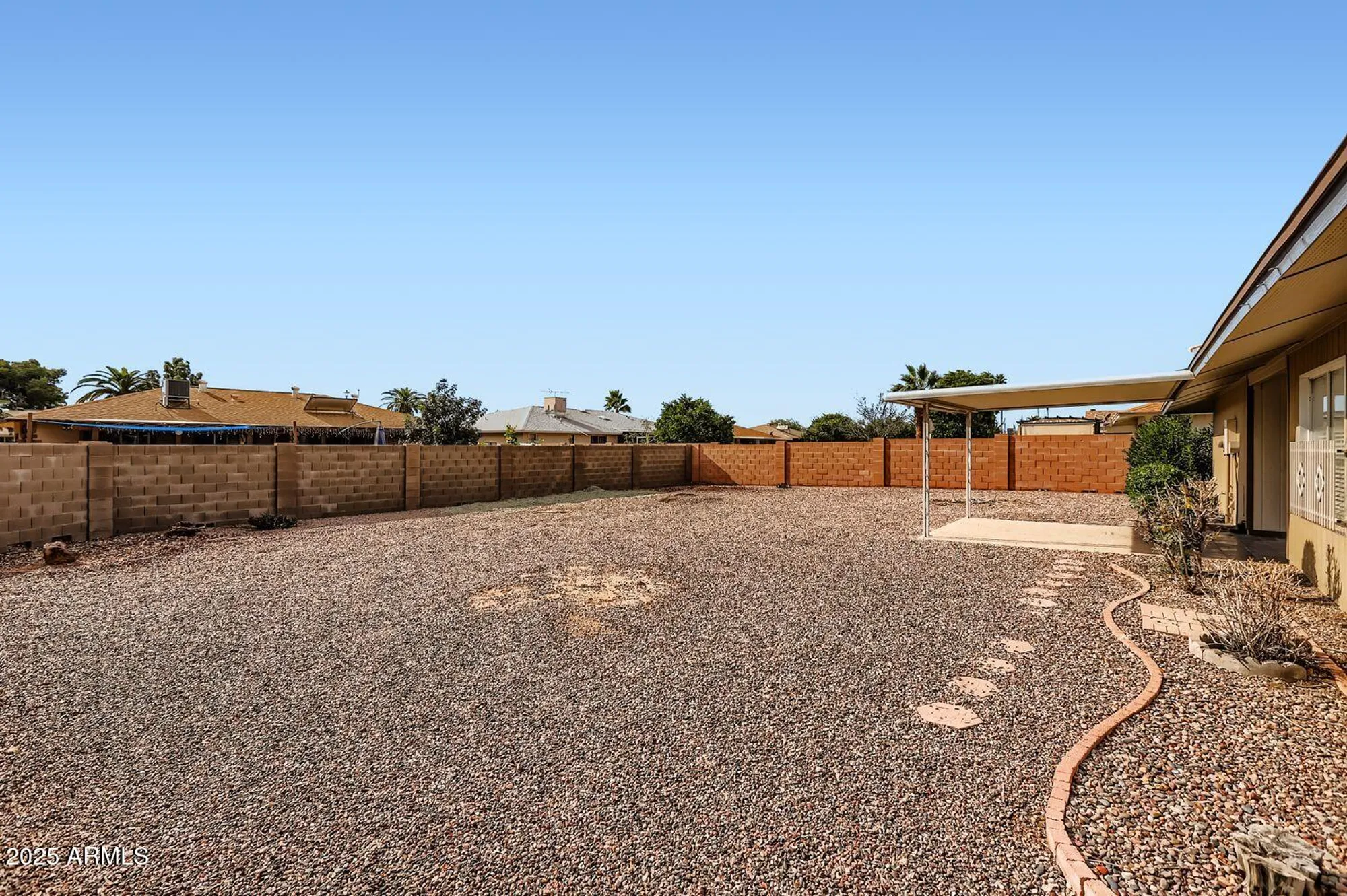 Property Slideshow image 19 of 21 | 20025 n willow creek cir, Sun City, AZ, 85373