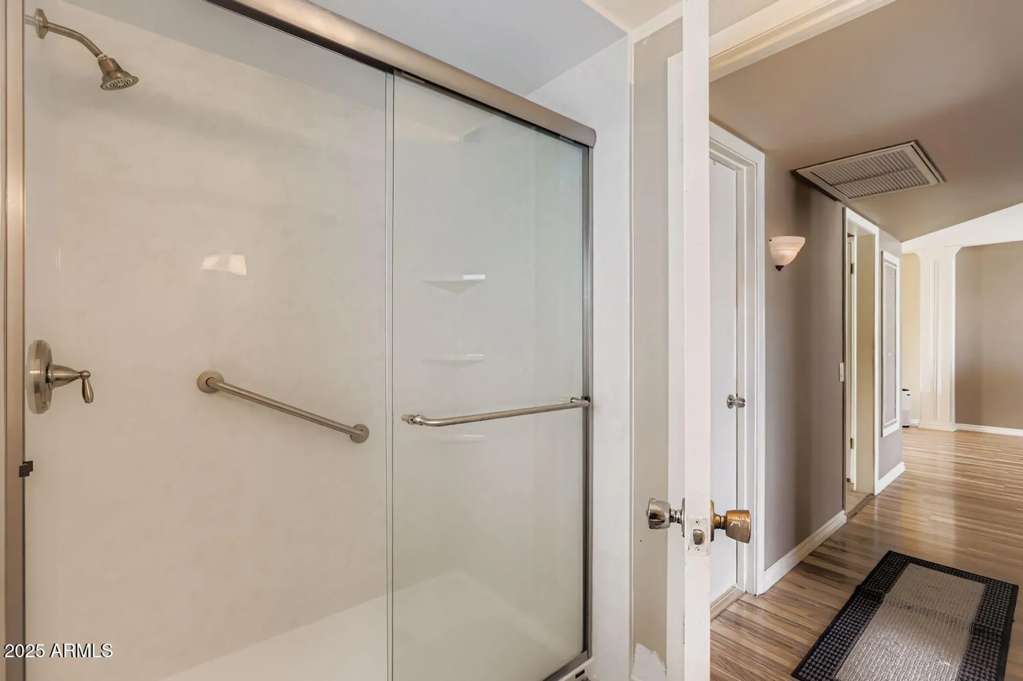 Property Slideshow image 12 of 21 | 20025 n willow creek cir, Sun City, AZ, 85373