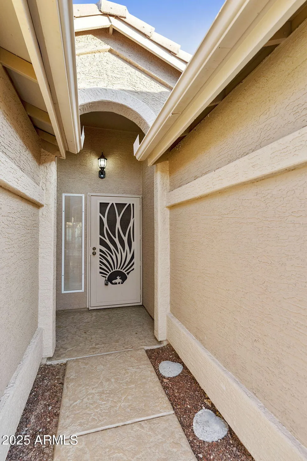Property Slideshow image 4 of 51 | 1926 e lindrick dr, Chandler, AZ, 85249