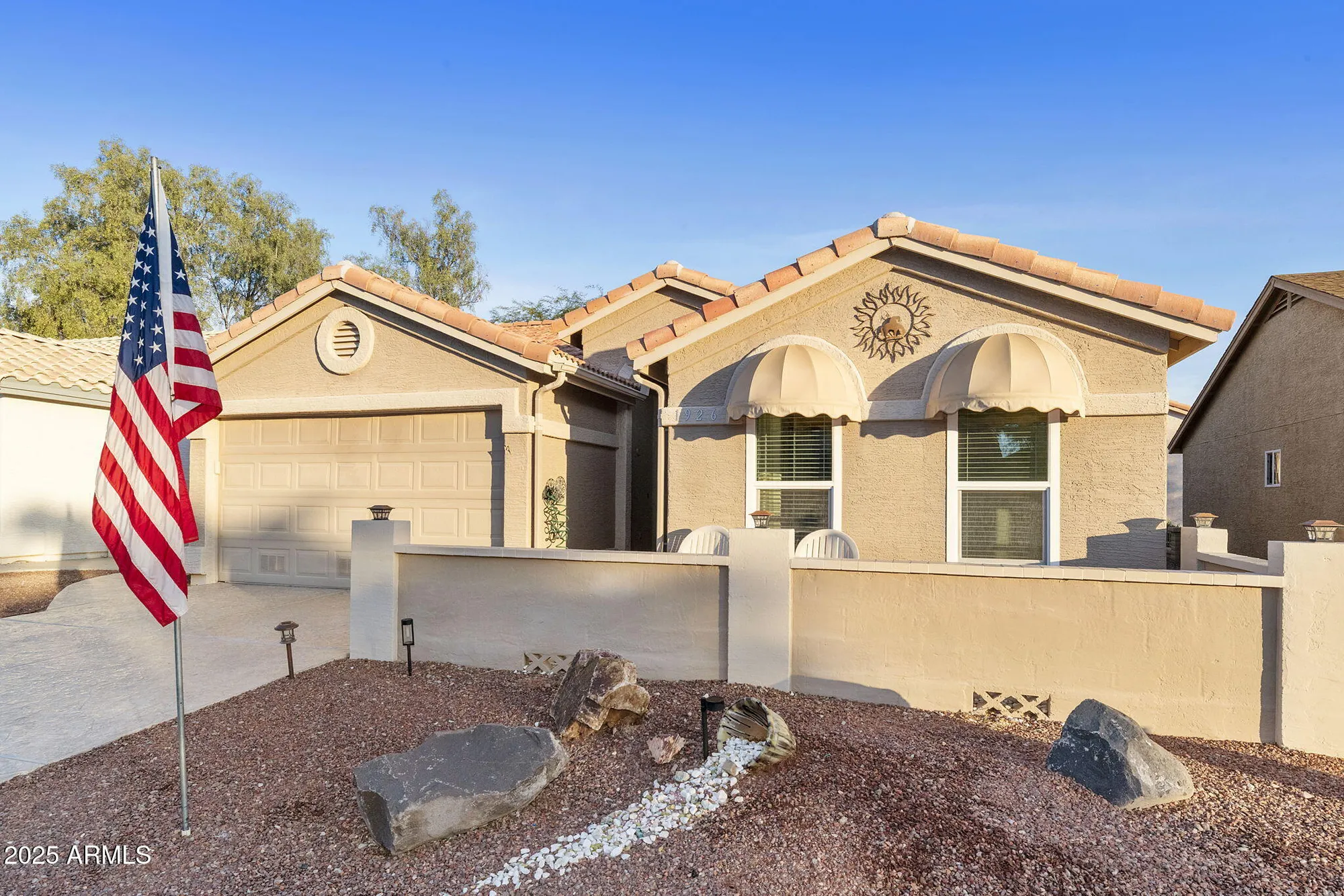 Property Slideshow image 1 of 51 | 1926 e lindrick dr, Chandler, AZ, 85249