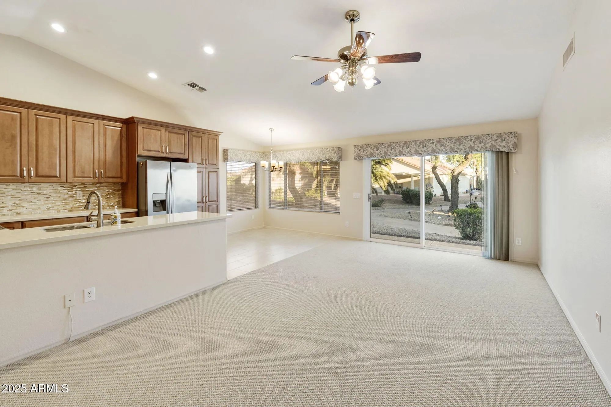 Property Slideshow image 9 of 51 | 1926 e lindrick dr, Chandler, AZ, 85249
