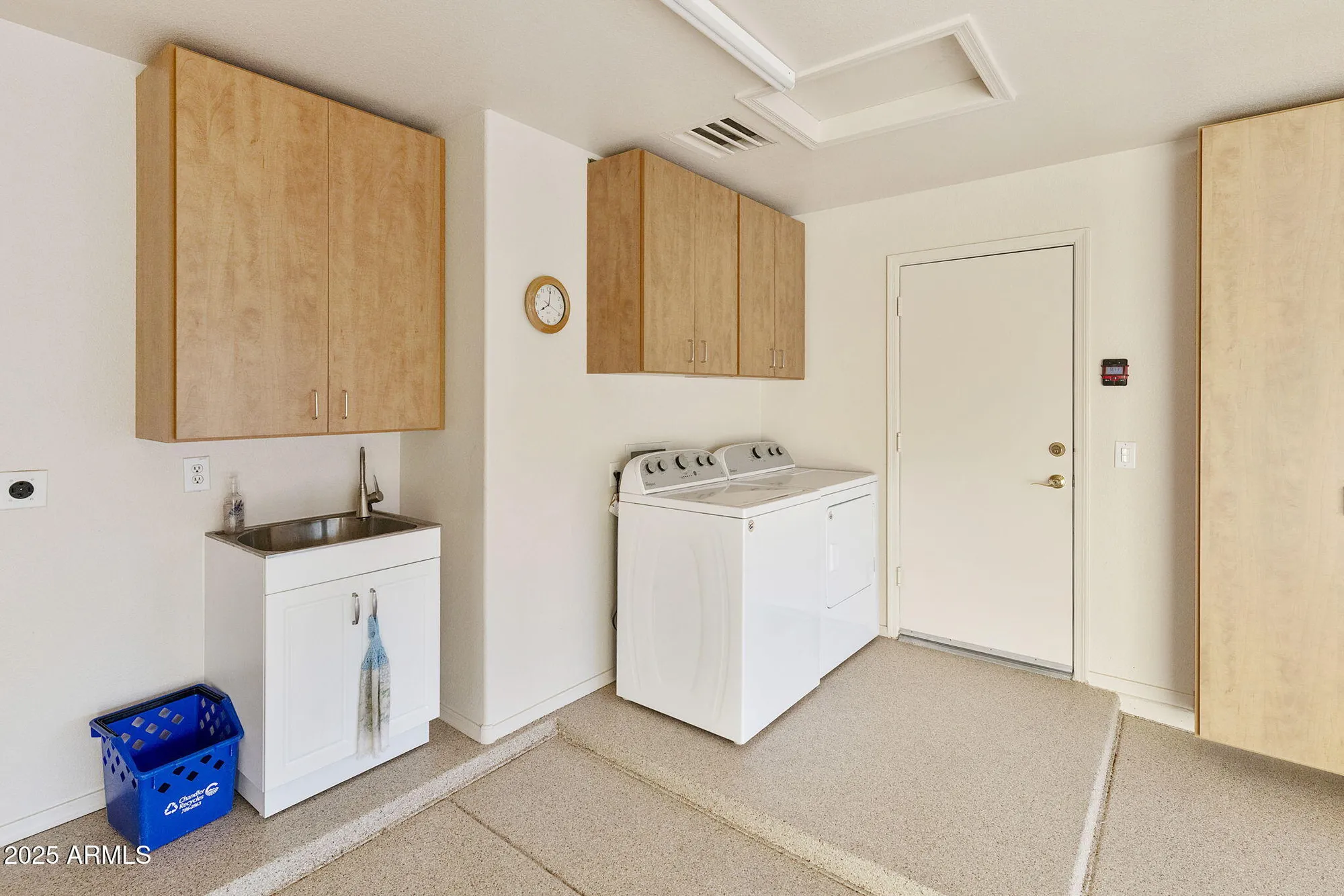 Property Slideshow image 20 of 51 | 1926 e lindrick dr, Chandler, AZ, 85249