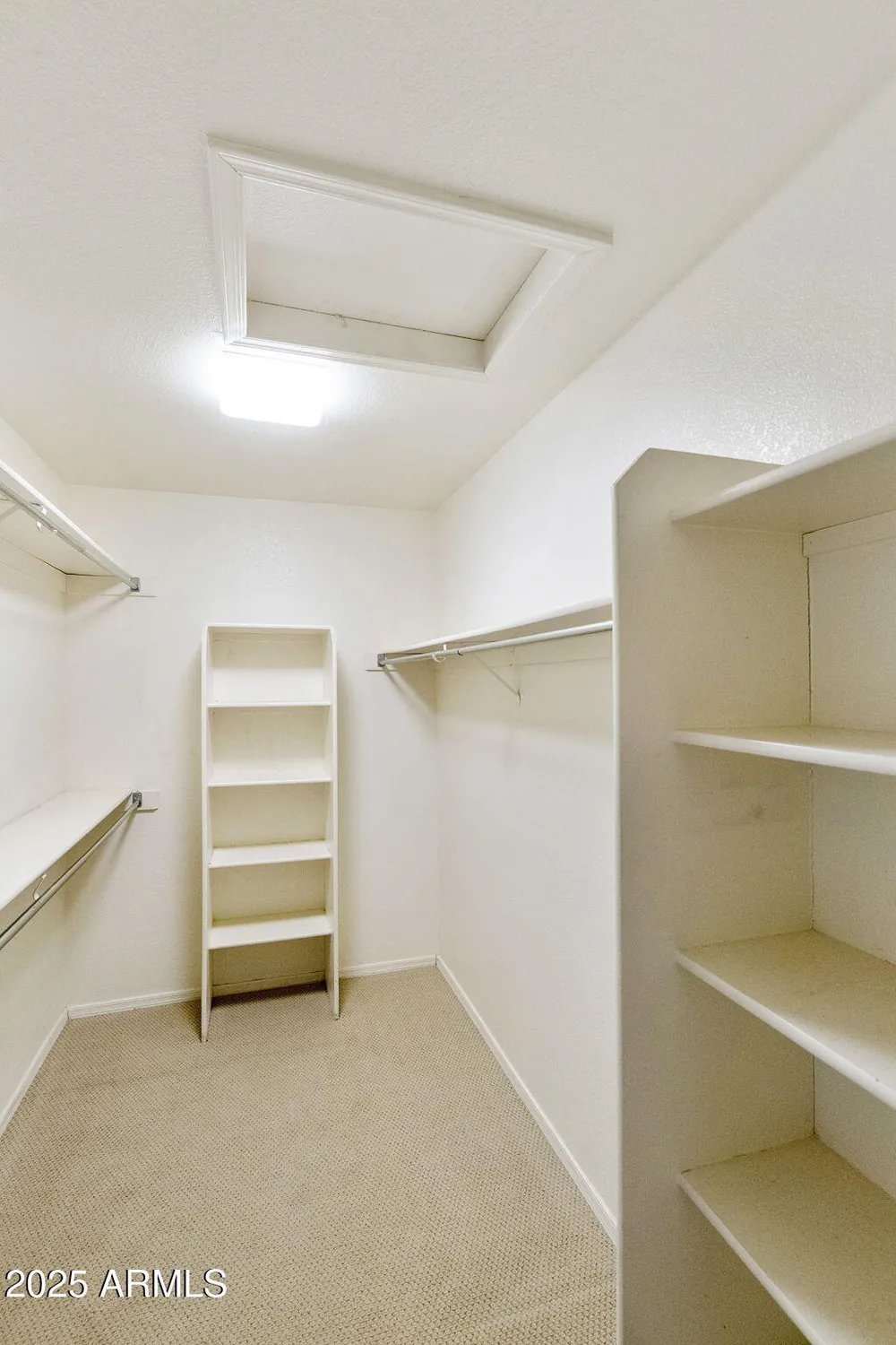 Property Slideshow image 18 of 51 | 1926 e lindrick dr, Chandler, AZ, 85249