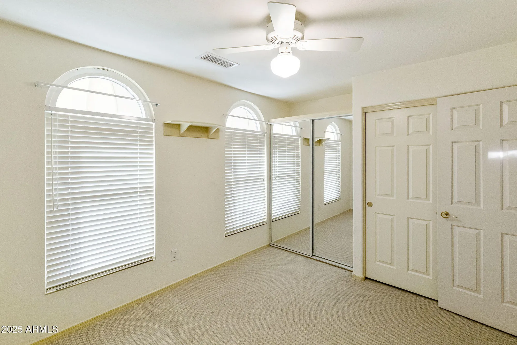 Property Slideshow image 29 of 51 | 1926 e lindrick dr, Chandler, AZ, 85249