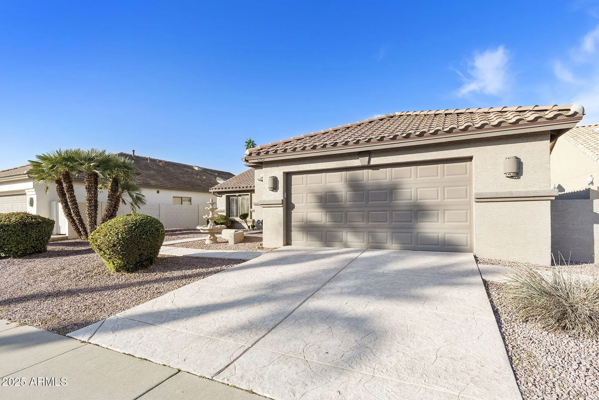 Property Slideshow image 12 of 79 | 5752 s amberwood dr, Chandler, AZ, 85248
