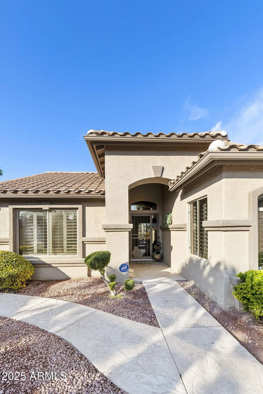 Property Slideshow image 14 of 79 | 5752 s amberwood dr, Chandler, AZ, 85248