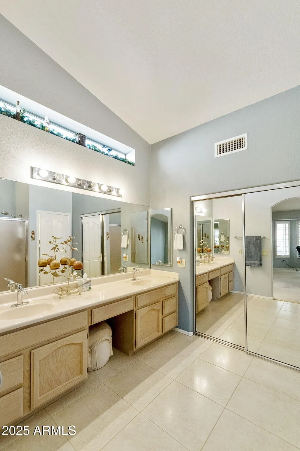 Property Slideshow image 33 of 79 | 5752 s amberwood dr, Chandler, AZ, 85248