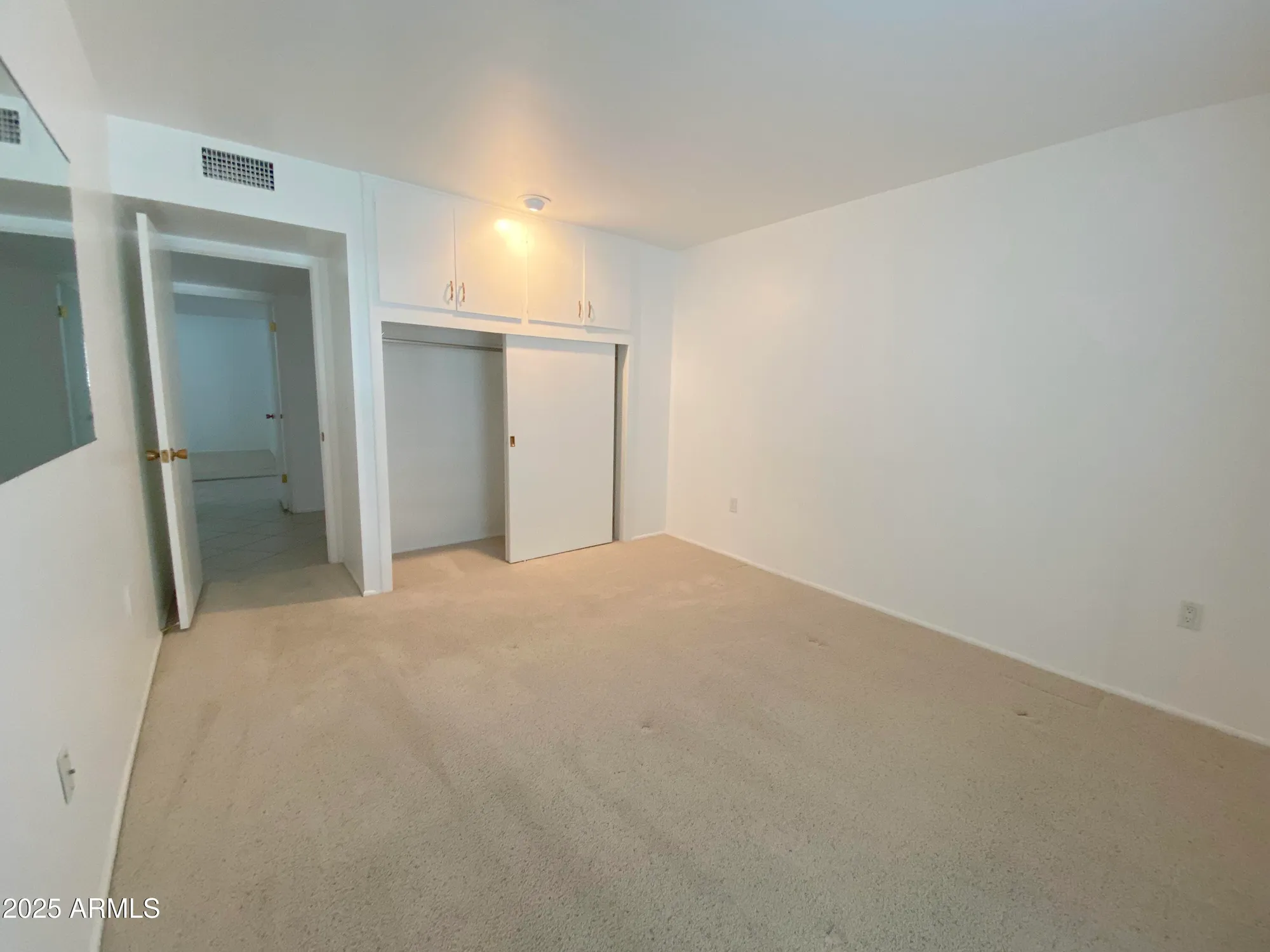 Property Slideshow image 12 of 19 | 10411 w cameo dr, Sun City, AZ, 85351