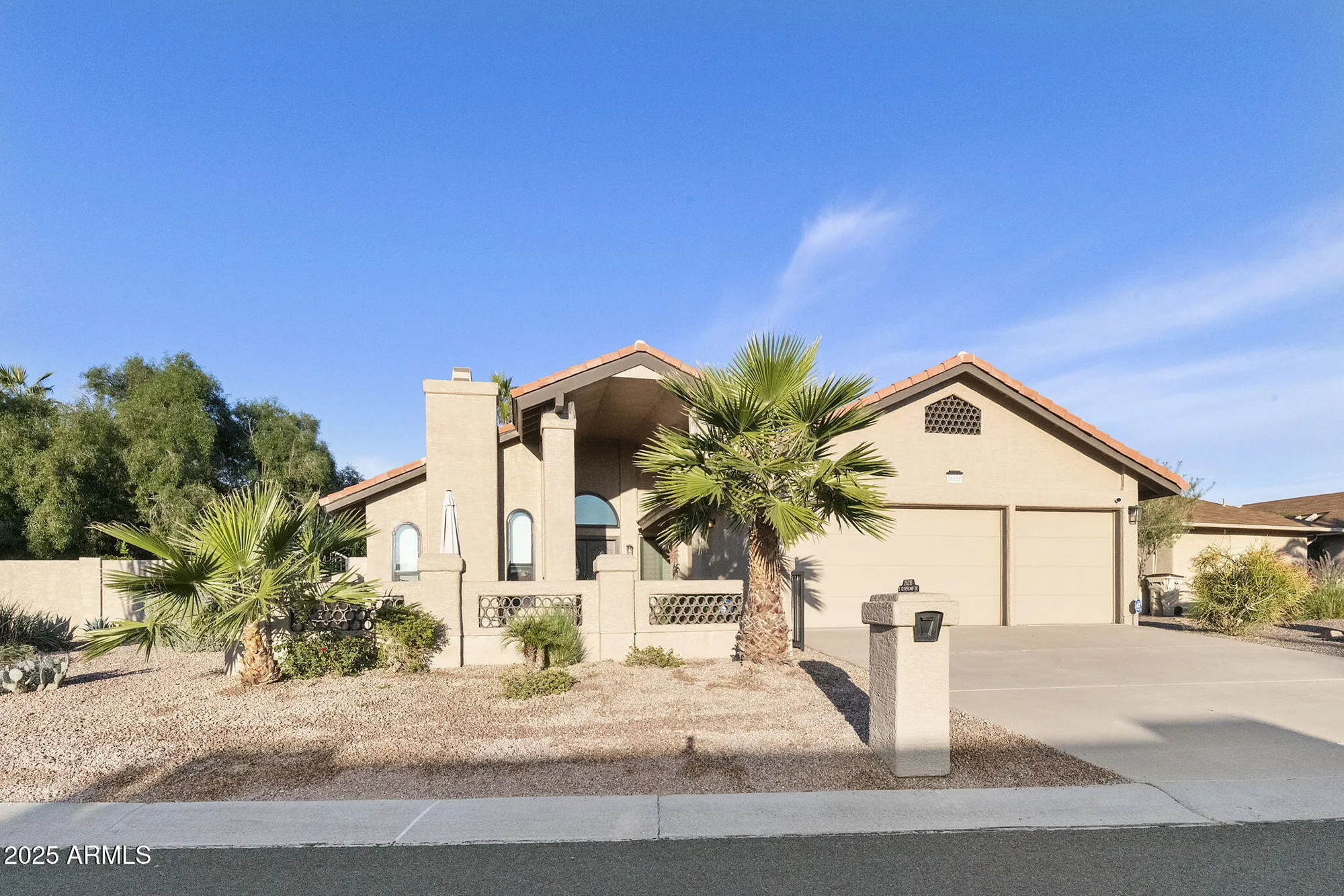 Property Slideshow image 1 of 58 | 26218 s cloverland dr, Sun Lakes, AZ, 85248
