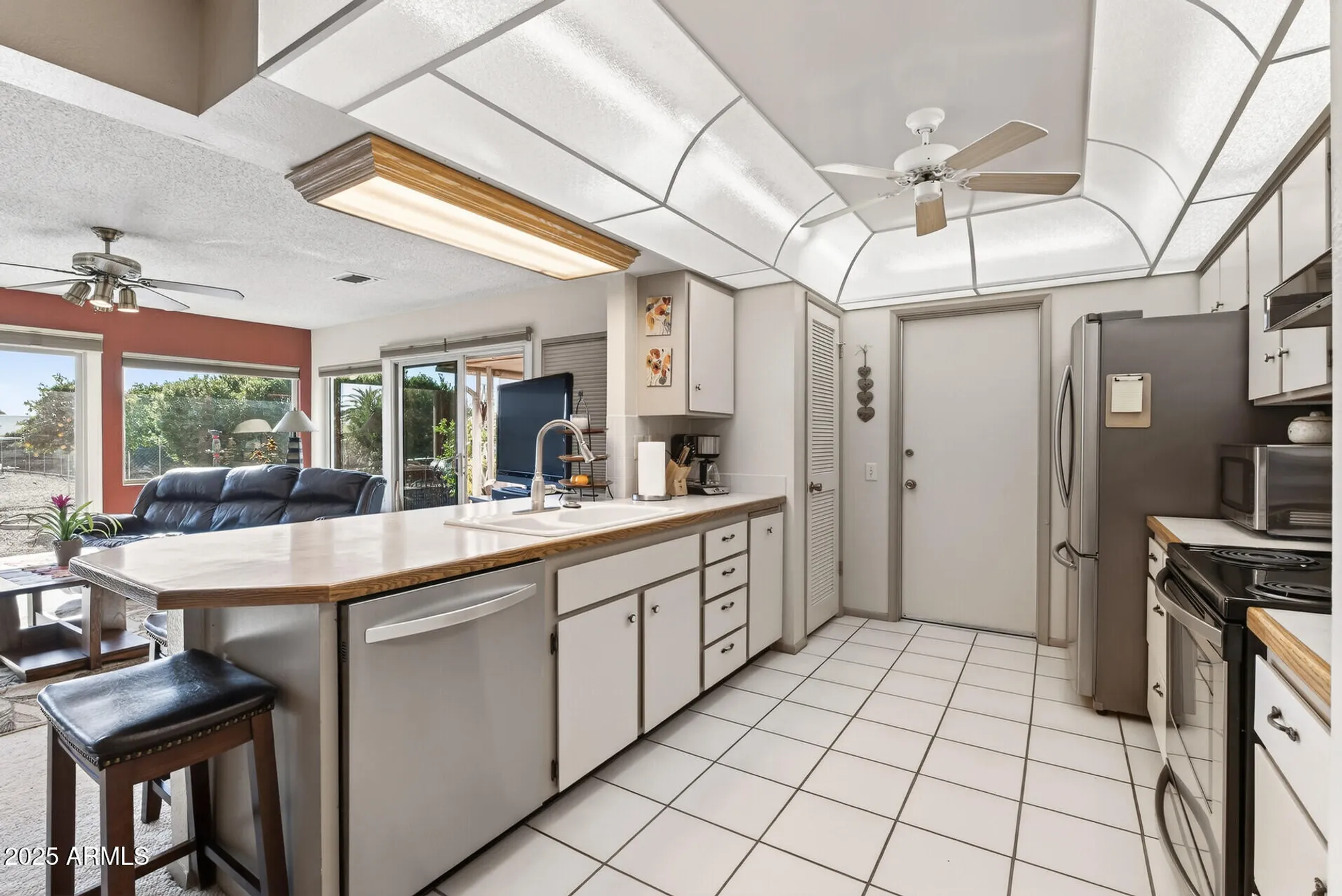 Property Slideshow image 14 of 50 | 10237 w burns dr, Sun City, AZ, 85351