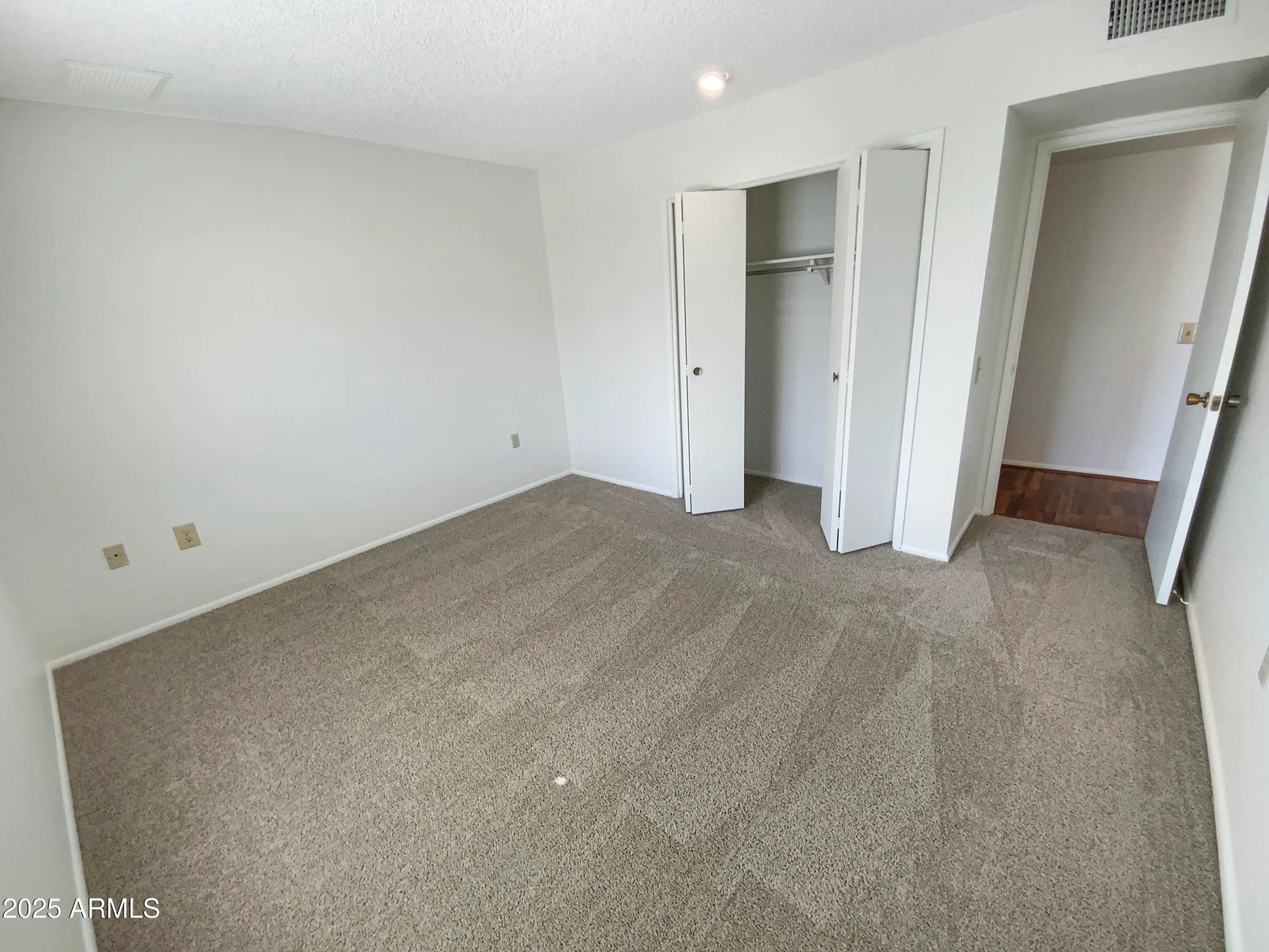 Property Slideshow image 7 of 18 | 9806 w hutton dr, Sun City, AZ, 85351