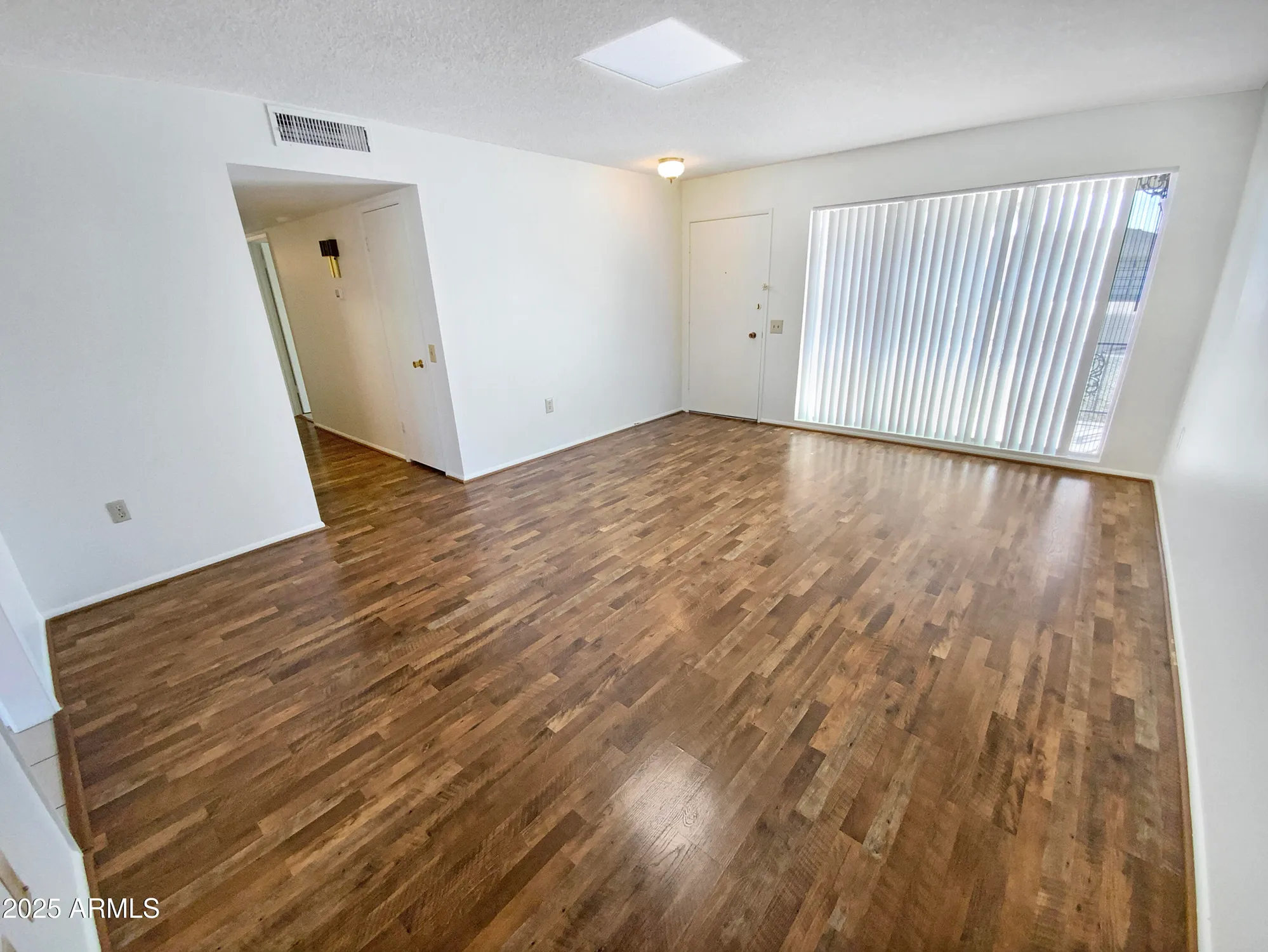 Property Slideshow image 12 of 18 | 9806 w hutton dr, Sun City, AZ, 85351