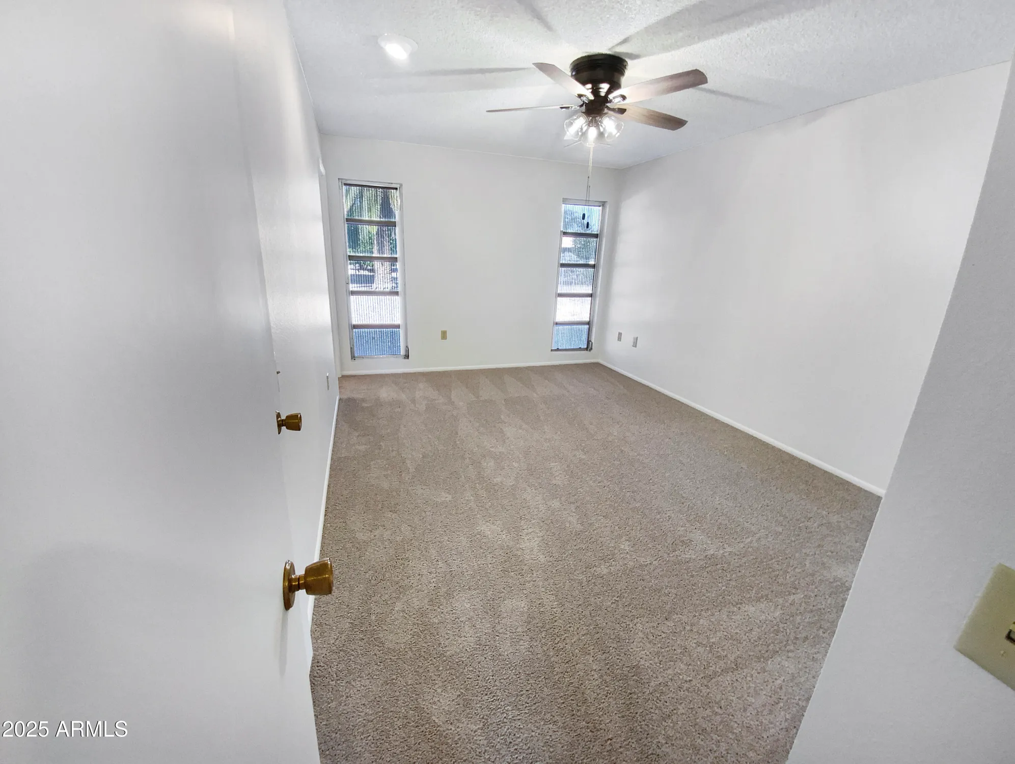 Property Slideshow image 9 of 18 | 9806 w hutton dr, Sun City, AZ, 85351