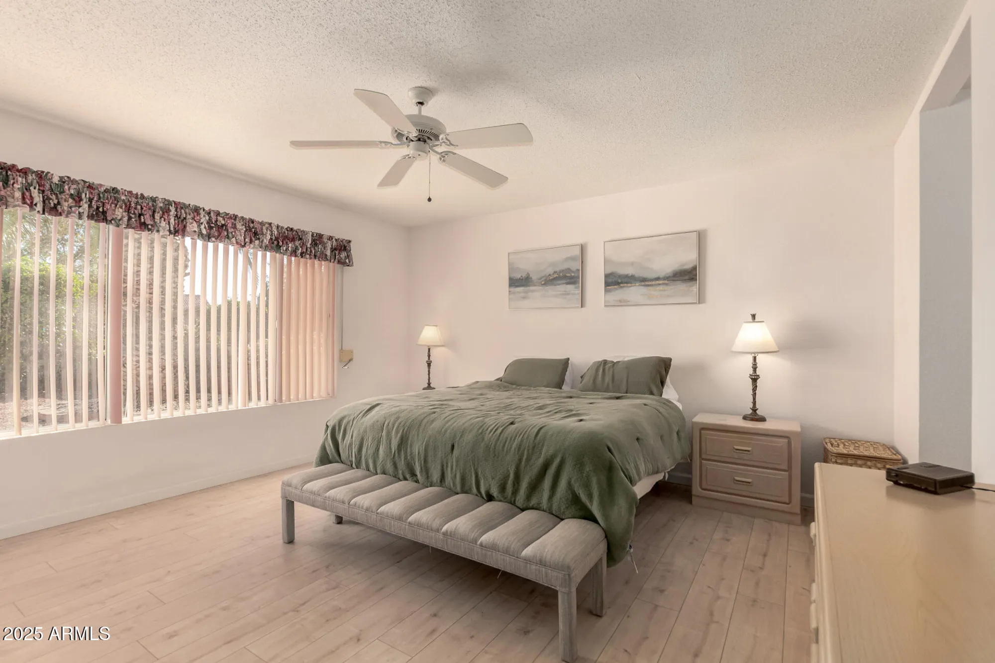 Property Slideshow image 16 of 39 | 1553 e palm beach dr, Chandler, AZ, 85249