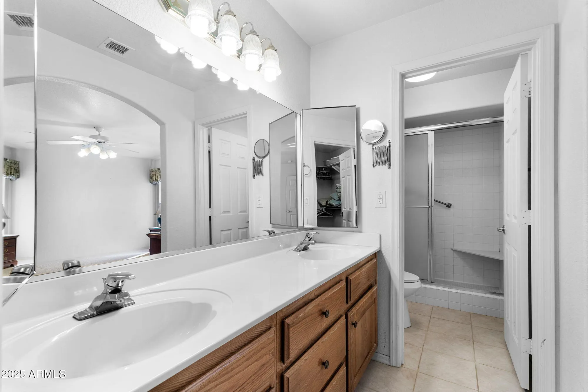 Property Slideshow image 14 of 19 | 11241 e medina ave, Mesa, AZ, 85209