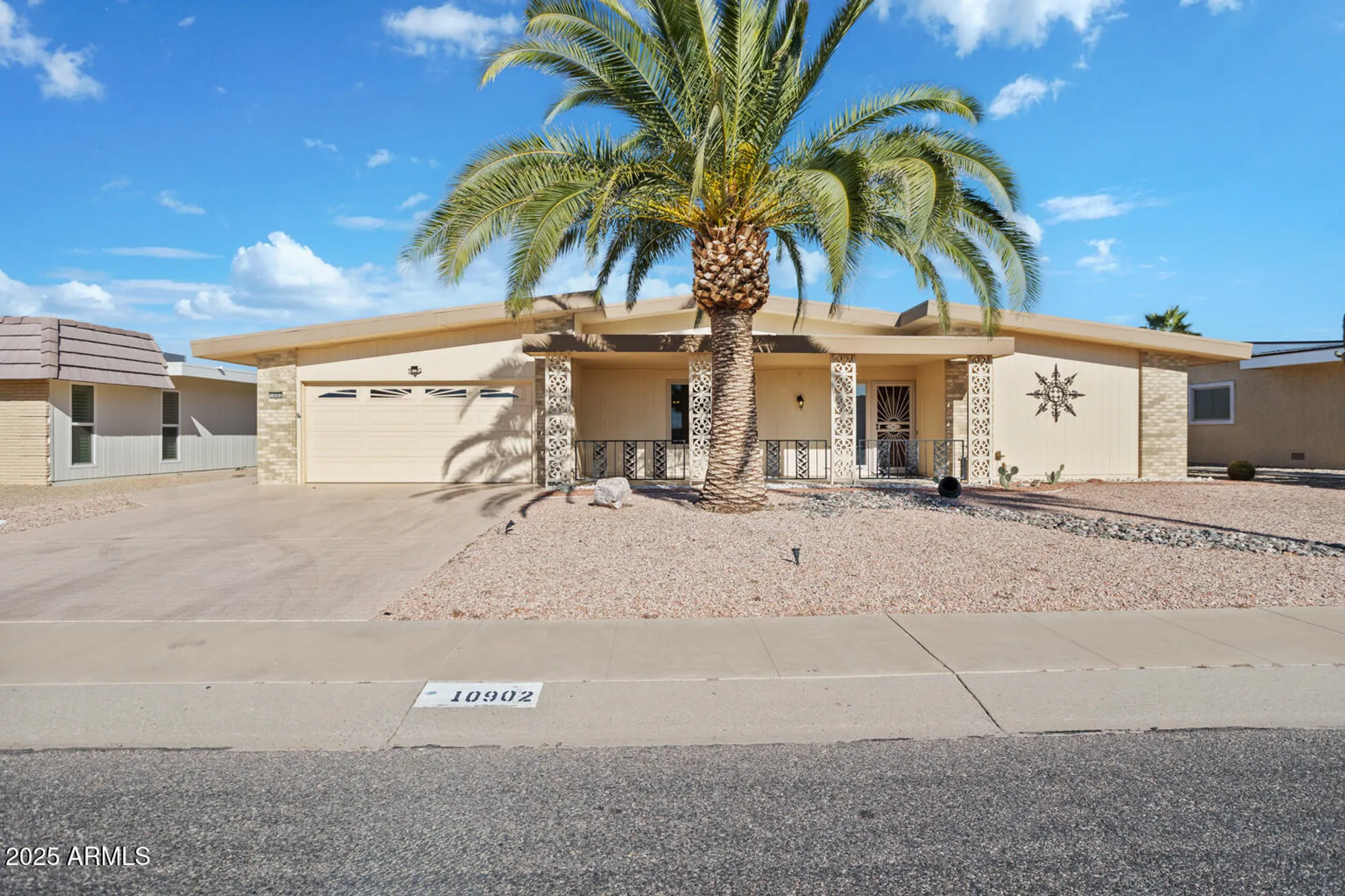 Property Slideshow image 1 of 32 | 10902 w welk dr, Sun City, AZ, 85373