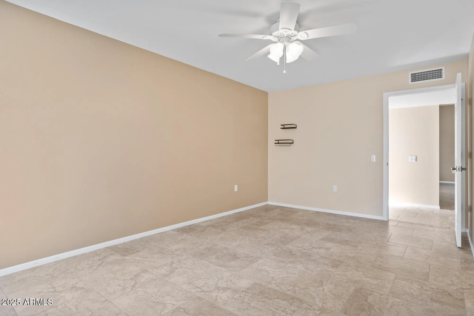 Property Slideshow image 14 of 32 | 10902 w welk dr, Sun City, AZ, 85373