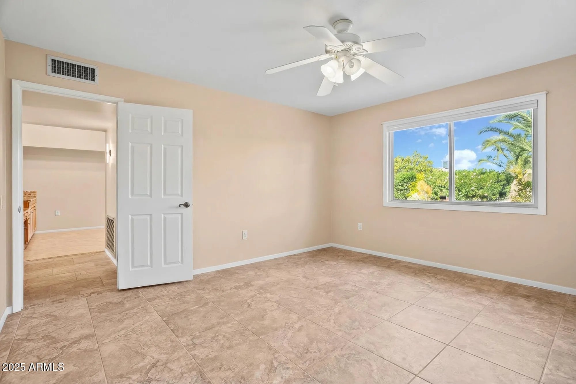 Property Slideshow image 18 of 32 | 10902 w welk dr, Sun City, AZ, 85373