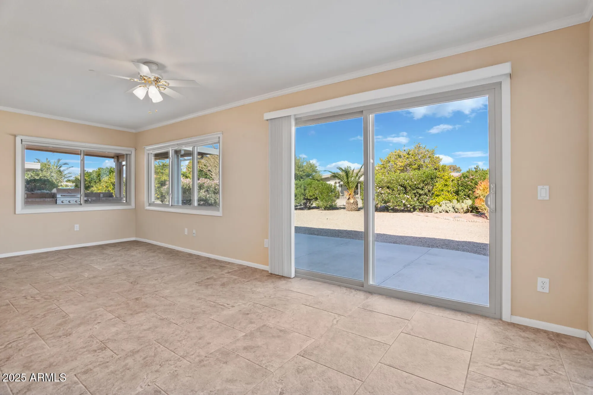 Property Slideshow image 11 of 32 | 10902 w welk dr, Sun City, AZ, 85373