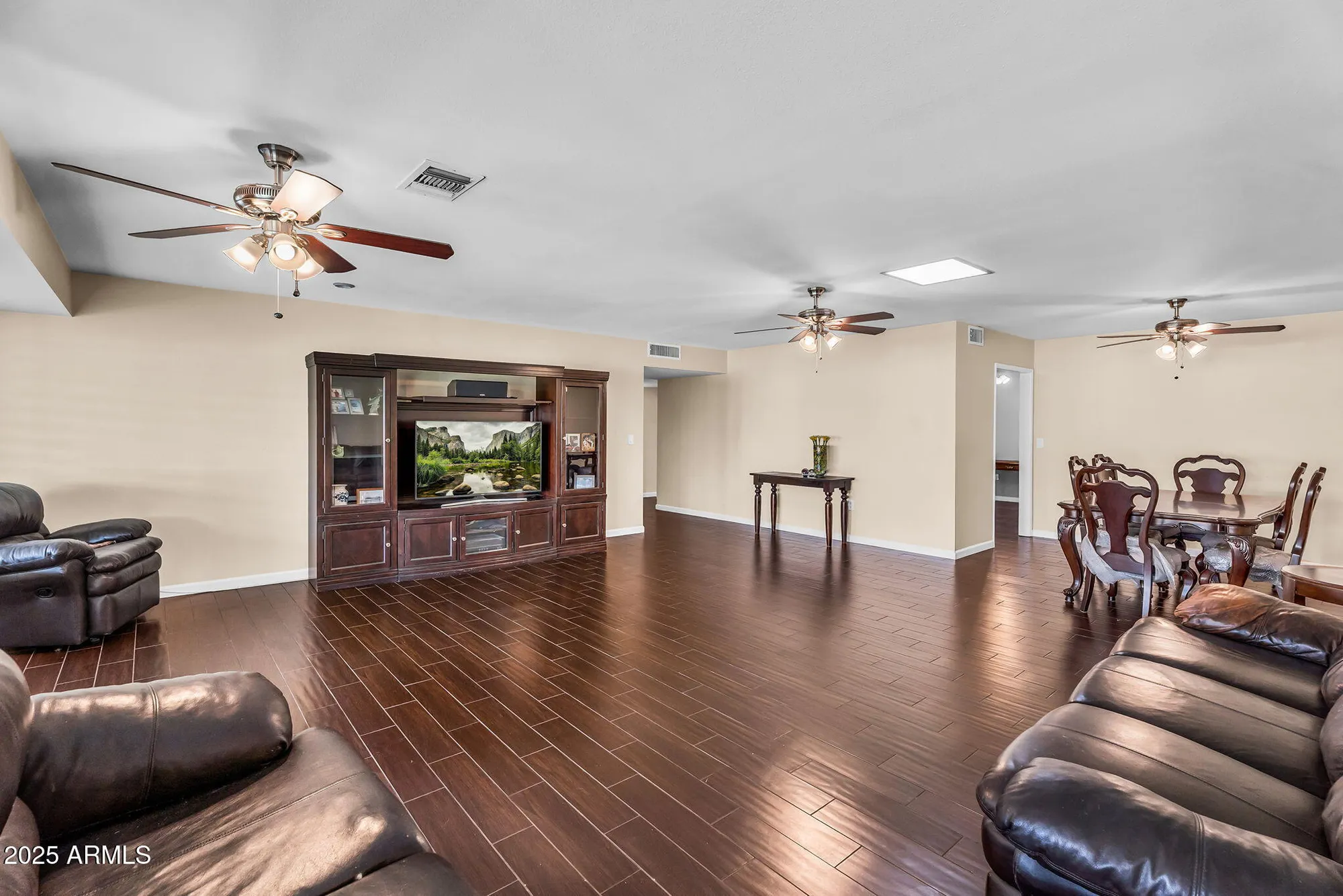 Property Slideshow image 9 of 40 | 13621 n emberwood dr, Sun City, AZ, 85351