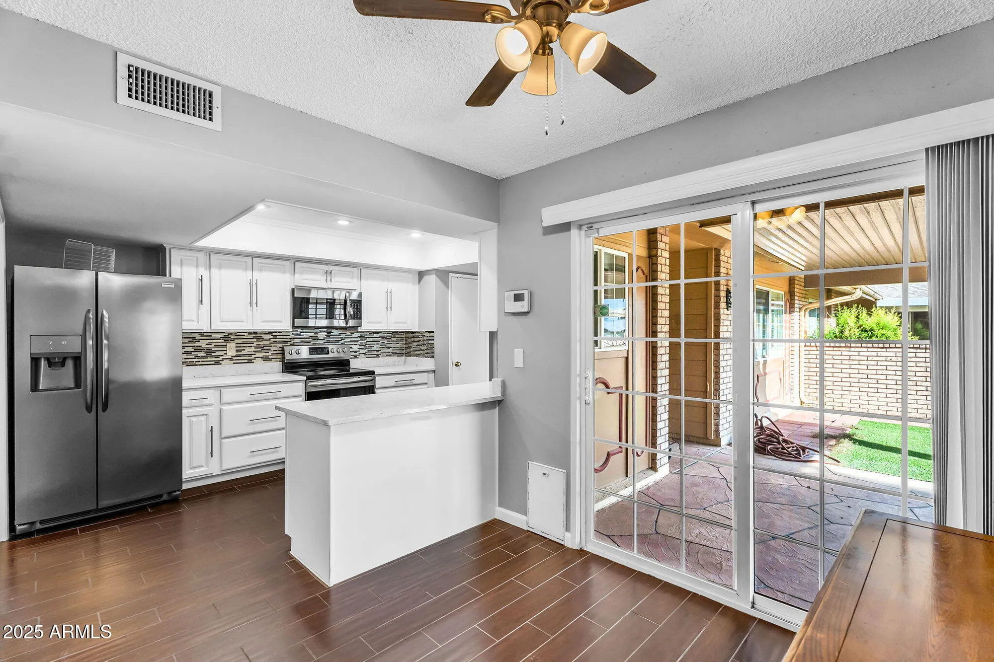 Property Slideshow image 15 of 40 | 13621 n emberwood dr, Sun City, AZ, 85351