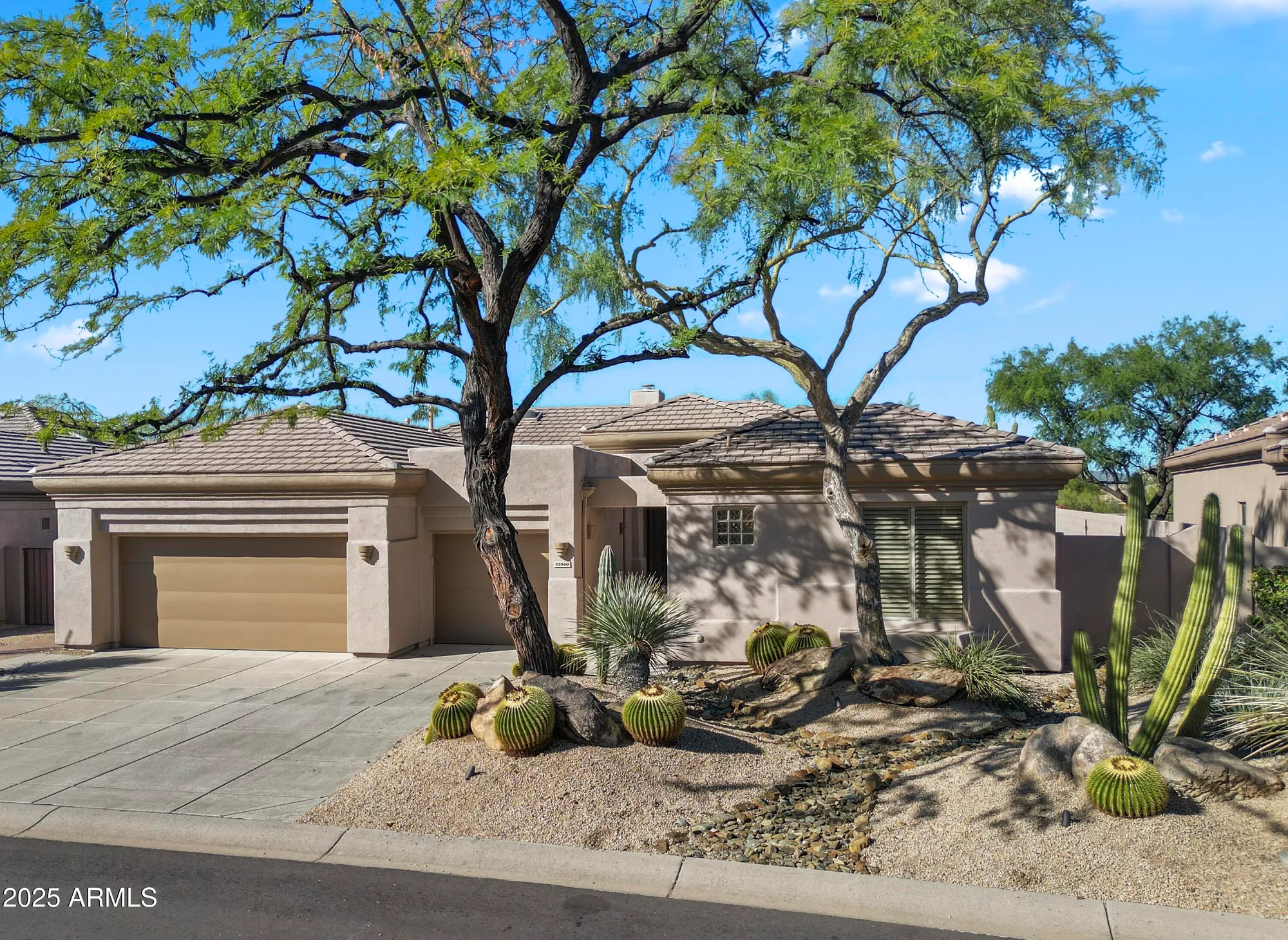Property Slideshow image 1 of 26 | 33946 n 67th st, Scottsdale, AZ, 85266