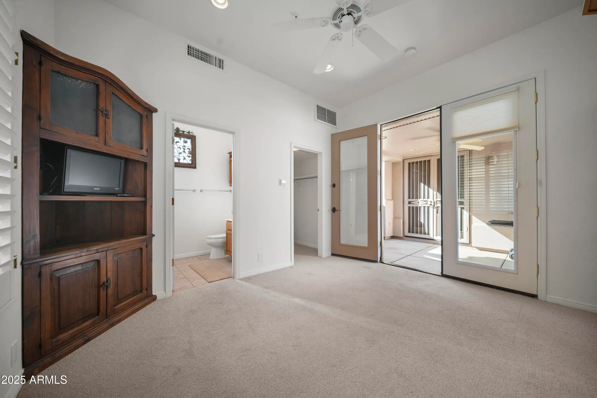 Property Slideshow image 16 of 26 | 33946 n 67th st, Scottsdale, AZ, 85266