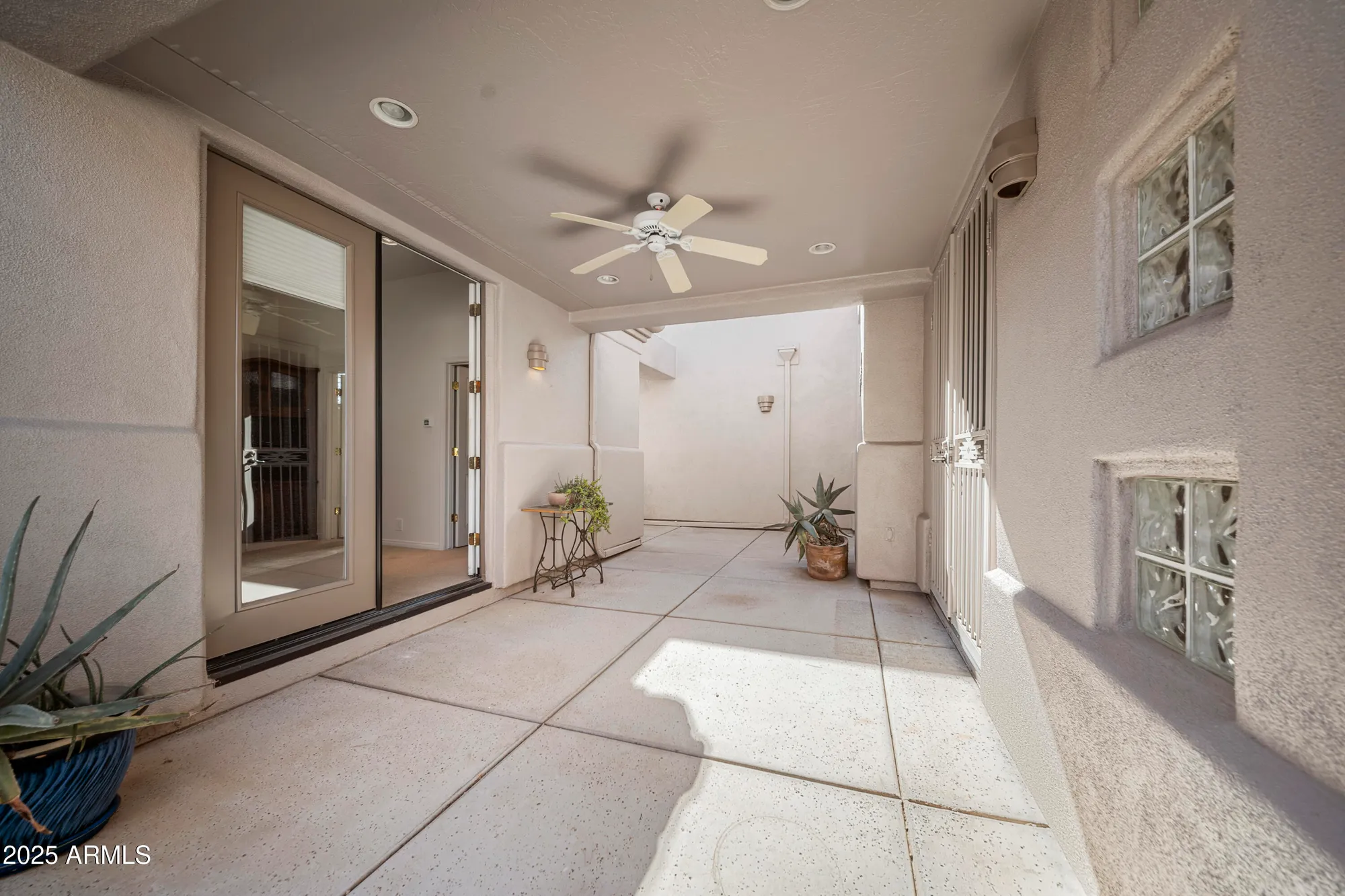Property Slideshow image 14 of 26 | 33946 n 67th st, Scottsdale, AZ, 85266