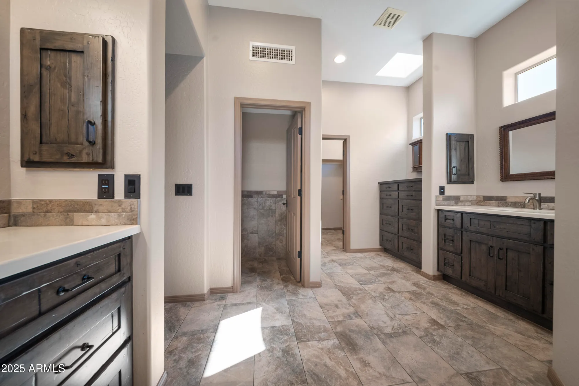 Property Slideshow image 10 of 26 | 33946 n 67th st, Scottsdale, AZ, 85266