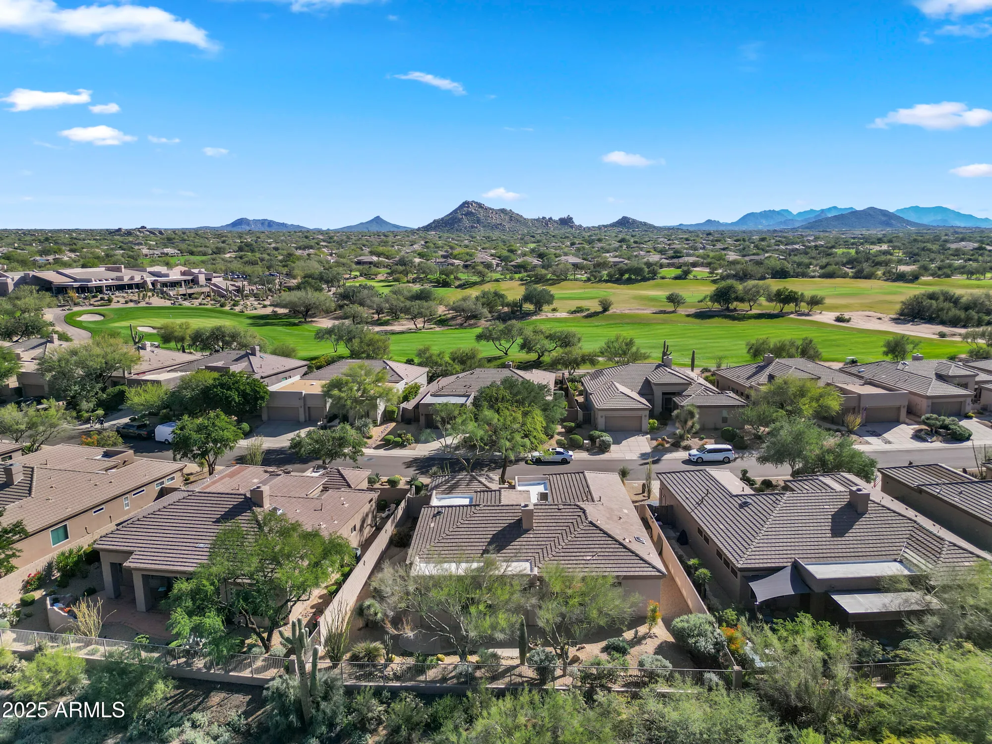 Property Slideshow image 19 of 26 | 33946 n 67th st, Scottsdale, AZ, 85266