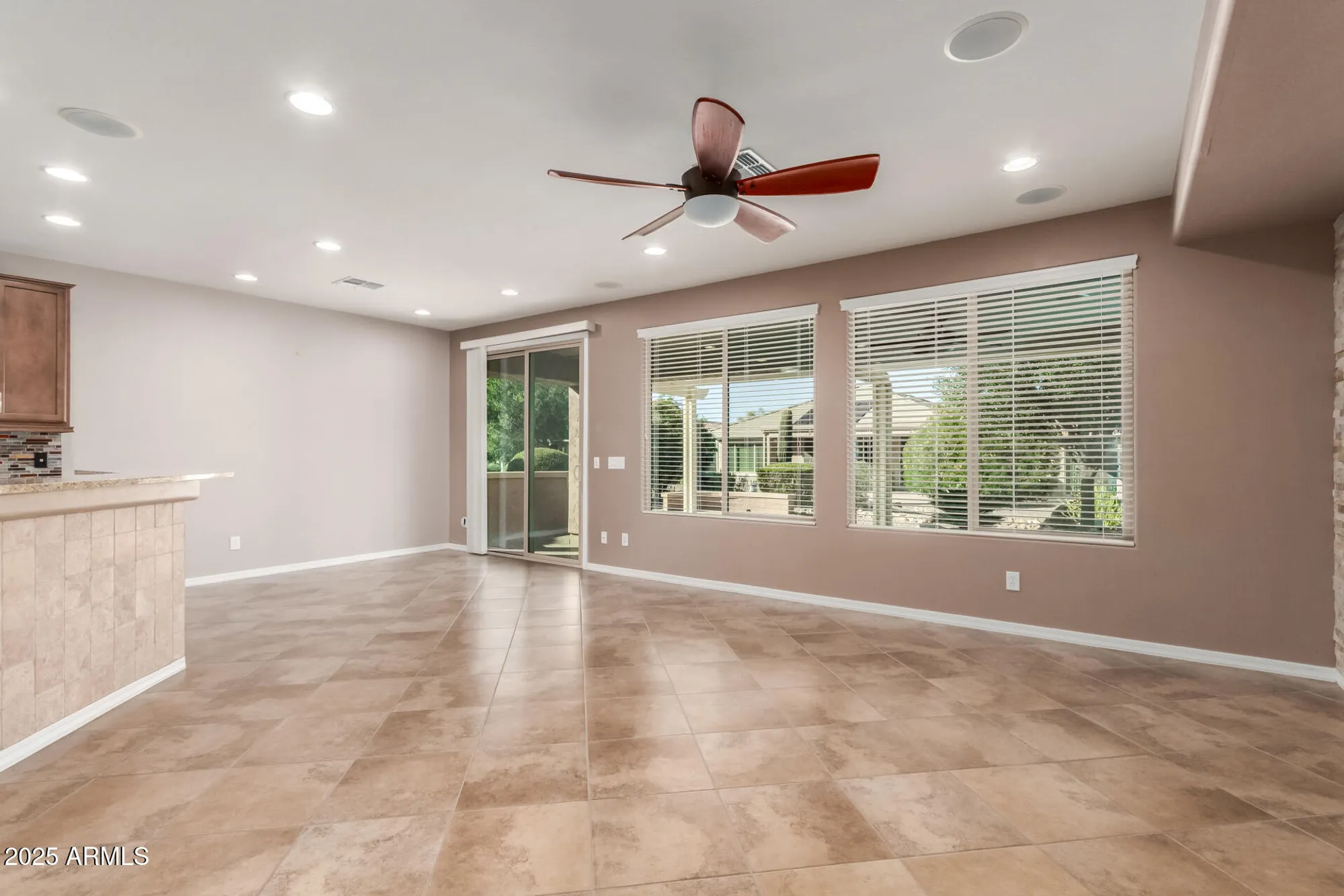 Property Slideshow image 8 of 43 | 26208 w tina ln, Buckeye, AZ, 85396