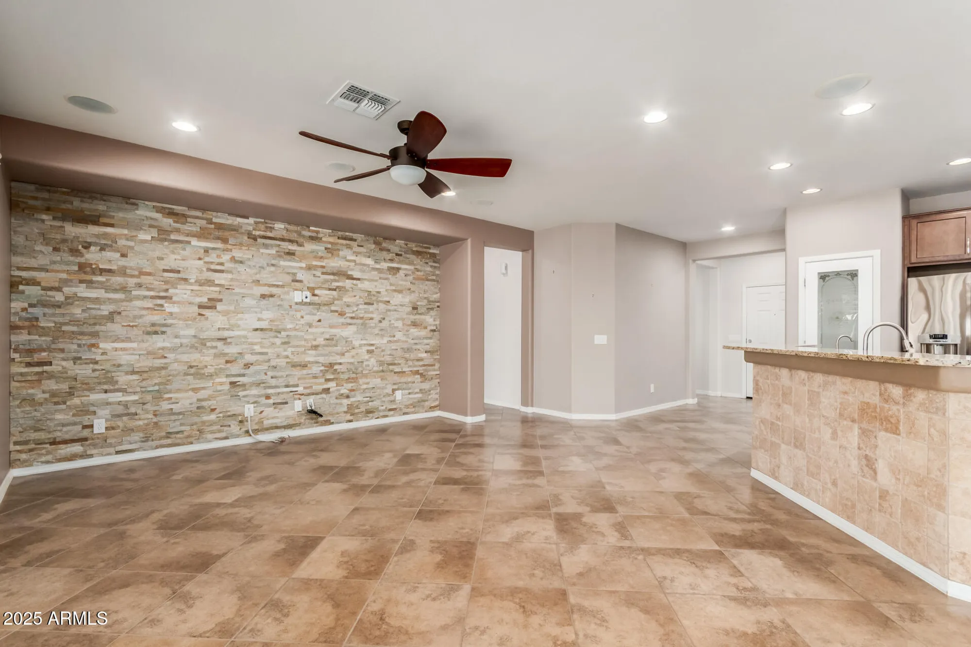 Property Slideshow image 6 of 43 | 26208 w tina ln, Buckeye, AZ, 85396