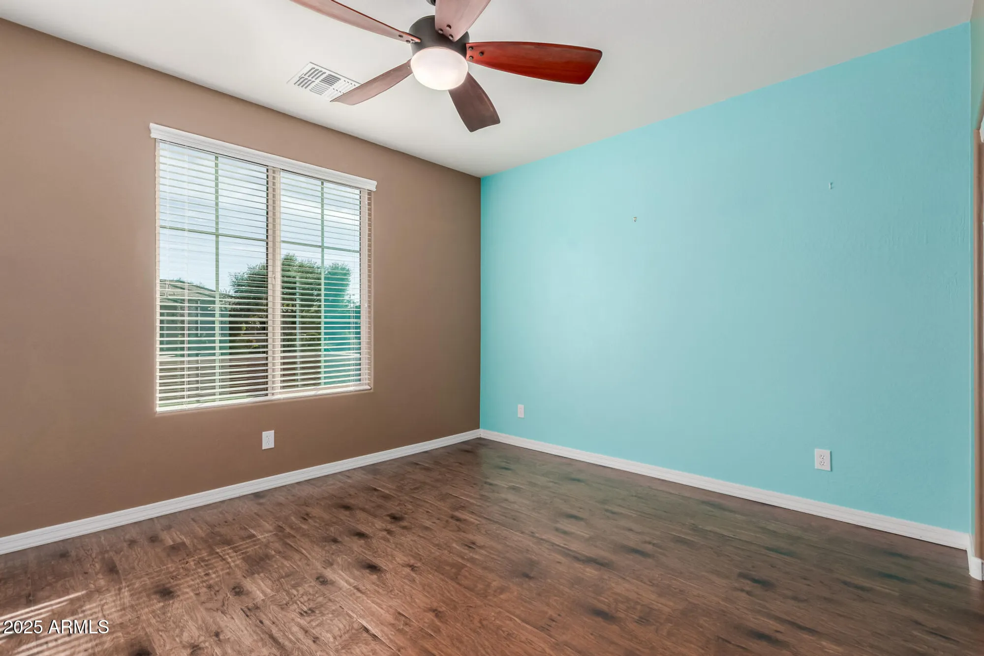 Property Slideshow image 19 of 43 | 26208 w tina ln, Buckeye, AZ, 85396