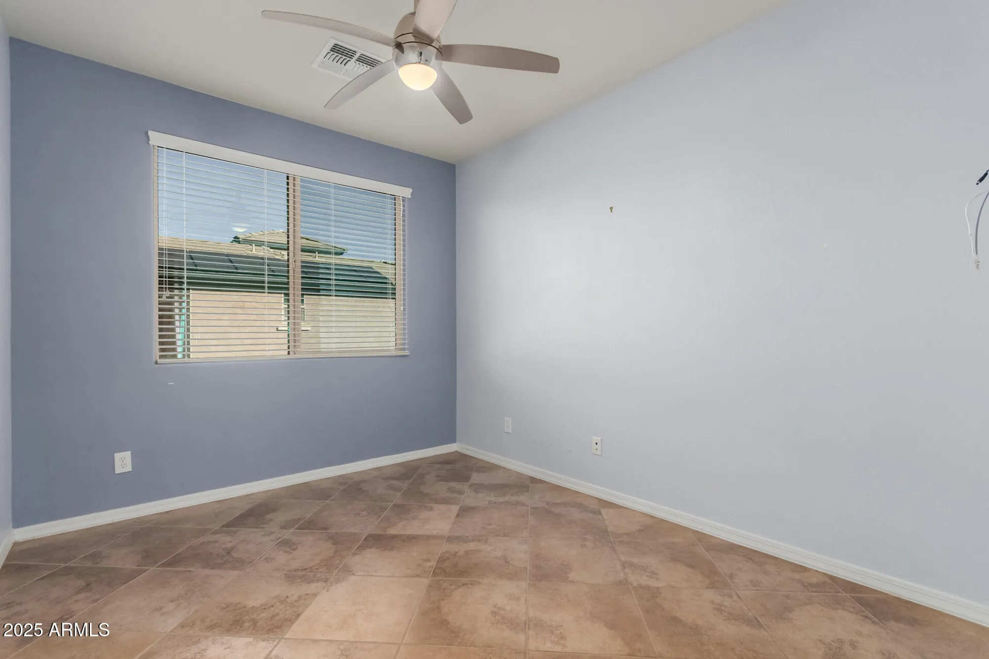 Property Slideshow image 21 of 43 | 26208 w tina ln, Buckeye, AZ, 85396