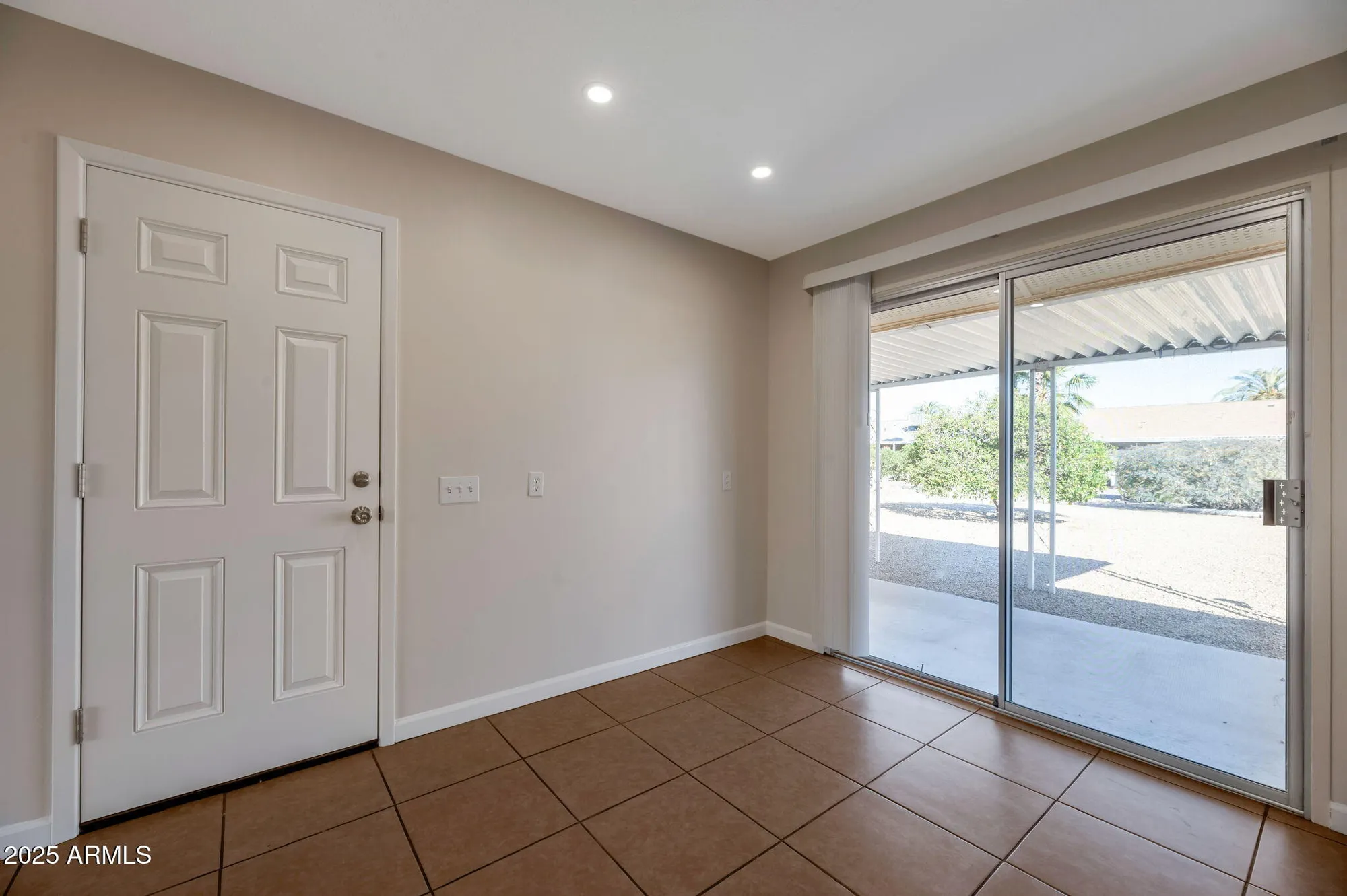 Property Slideshow image 11 of 31 | 9822 w silver bell dr, Sun City, AZ, 85351