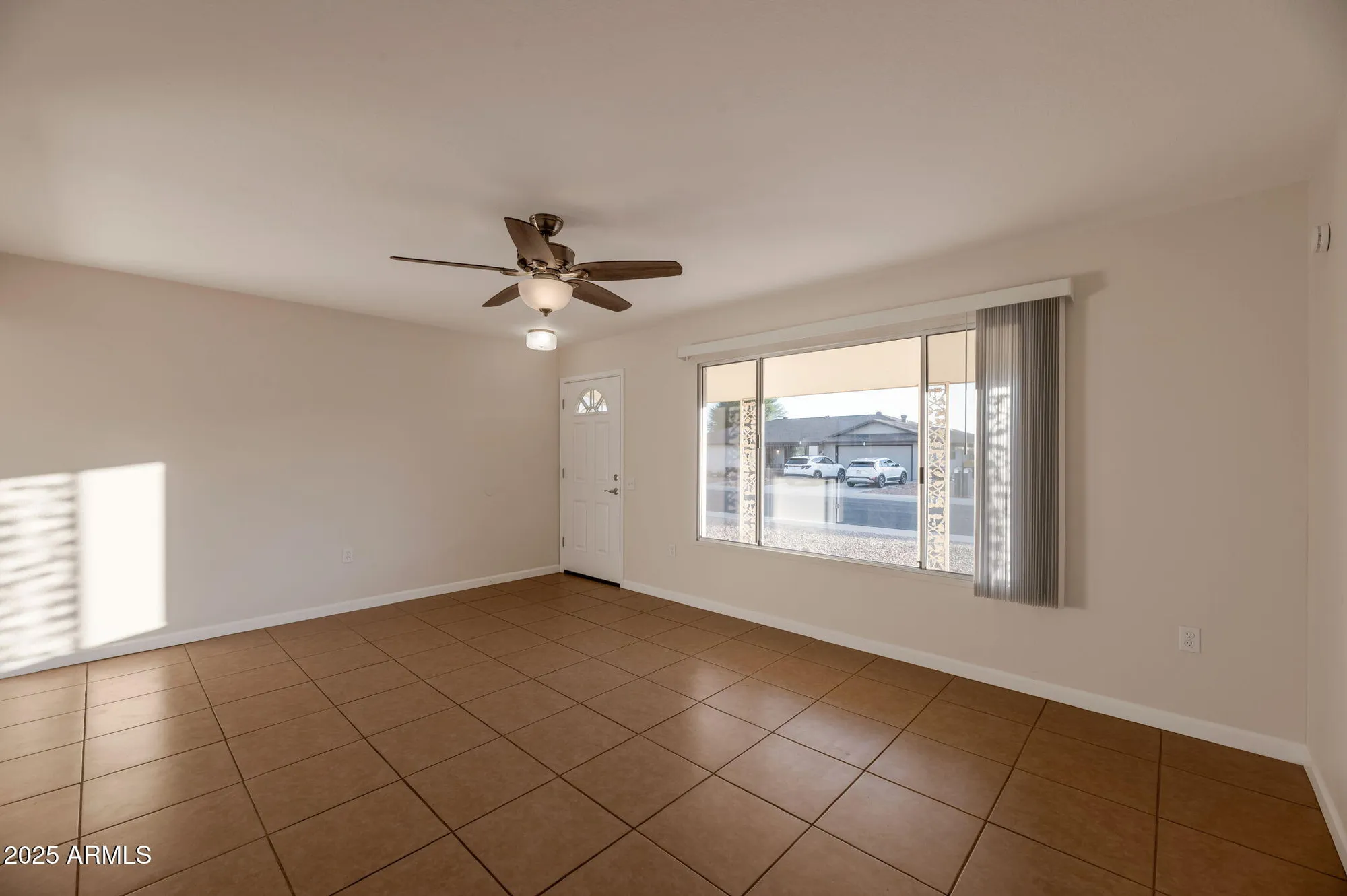 Property Slideshow image 15 of 31 | 9822 w silver bell dr, Sun City, AZ, 85351