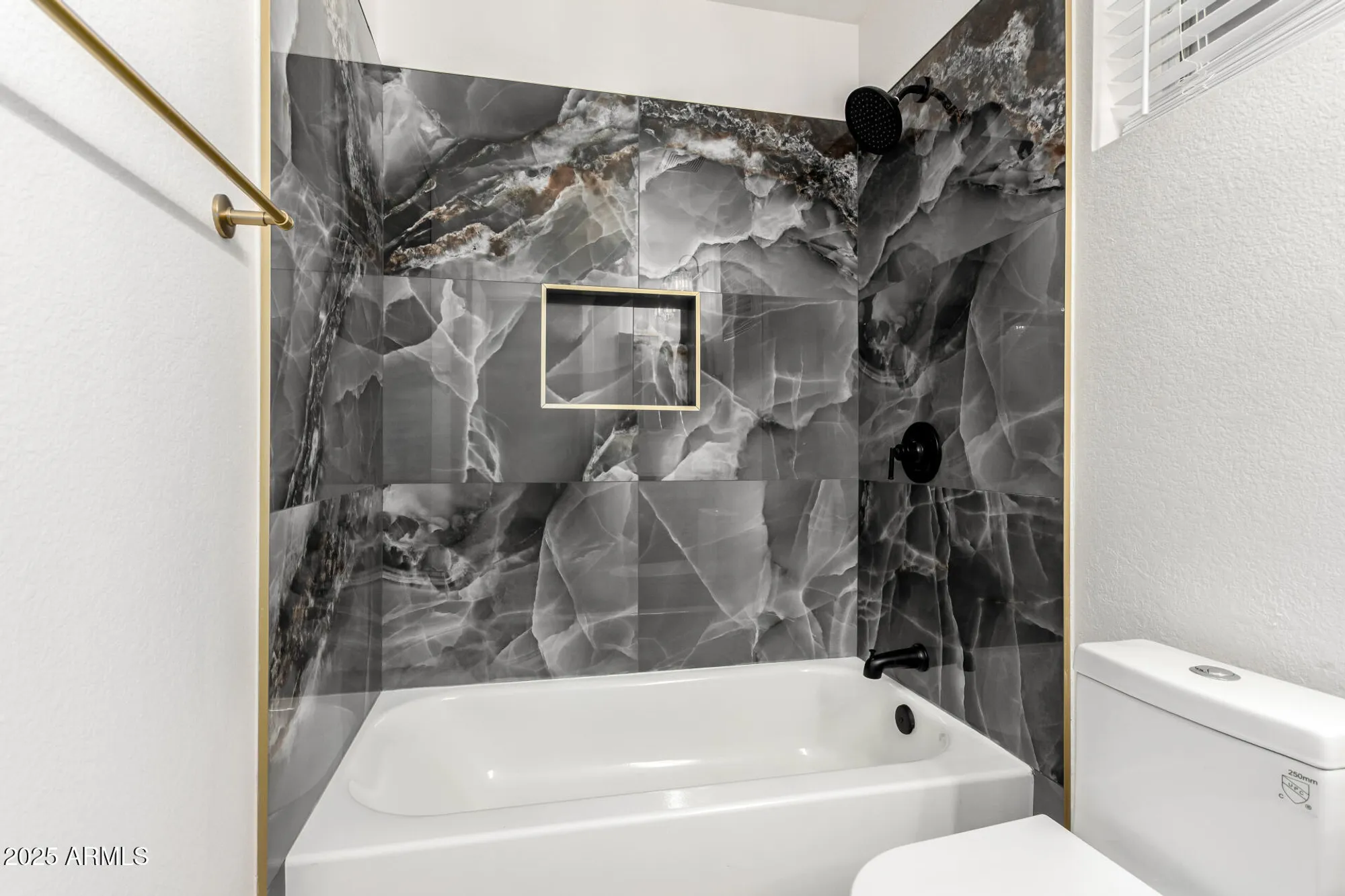 Property Slideshow image 31 of 37 | 14672 w whitton ave, Goodyear, AZ, 85395