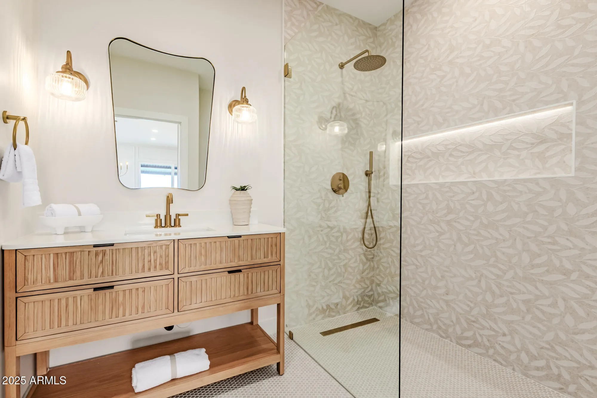 Property Slideshow image 23 of 31 | 16131 w sentinel dr, Sun City West, AZ, 85375