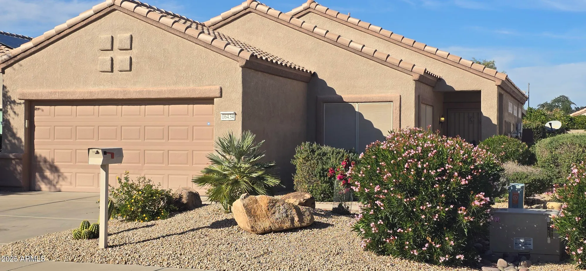 Property Slideshow image 1 of 26 | 16434 w crater ln, Surprise, AZ, 85374