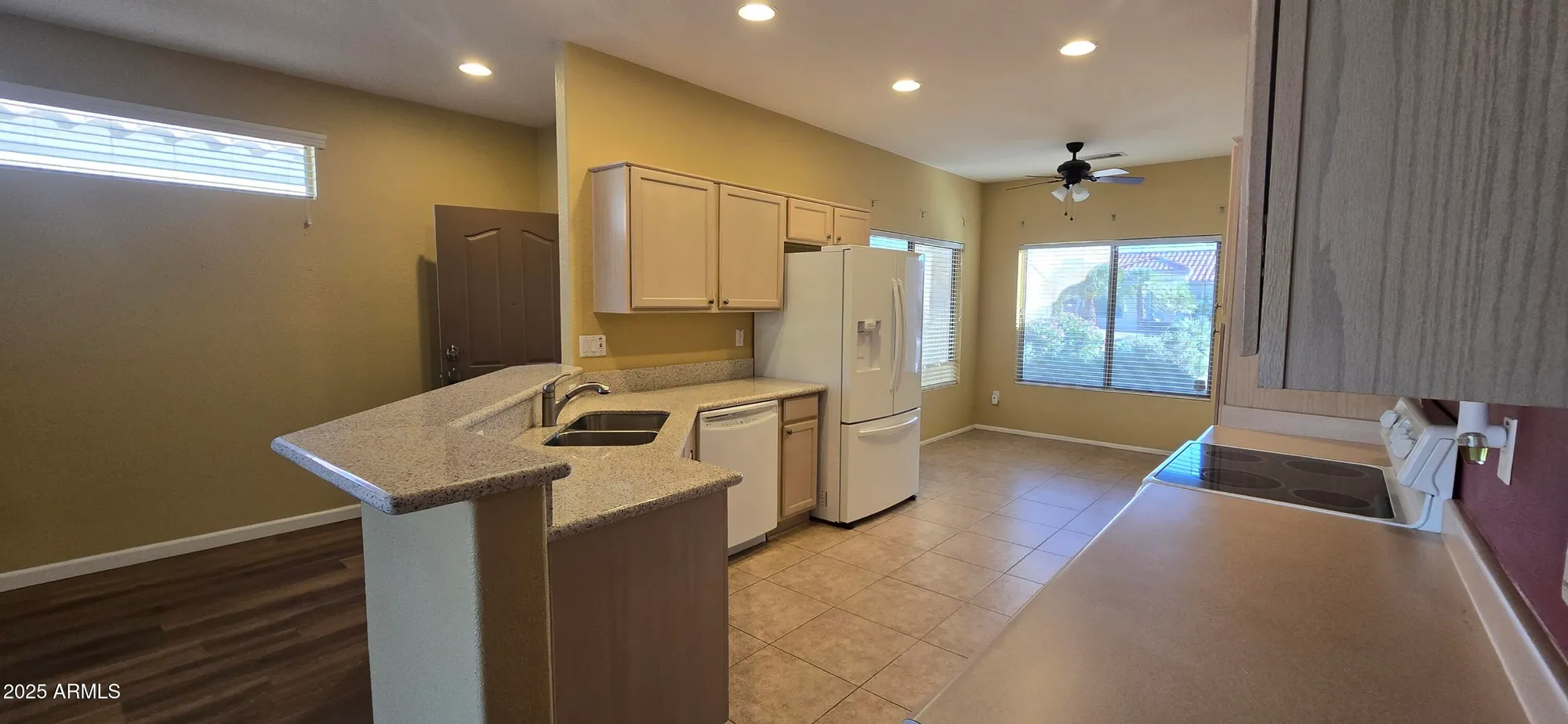 Property Slideshow image 8 of 26 | 16434 w crater ln, Surprise, AZ, 85374