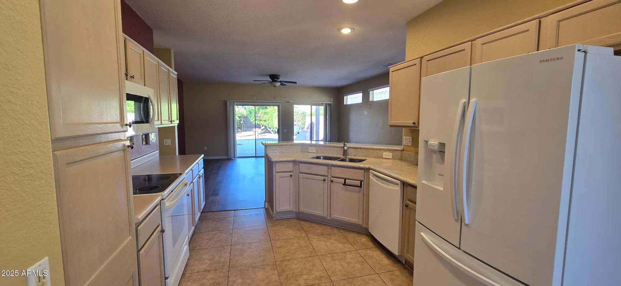 Property Slideshow image 5 of 26 | 16434 w crater ln, Surprise, AZ, 85374