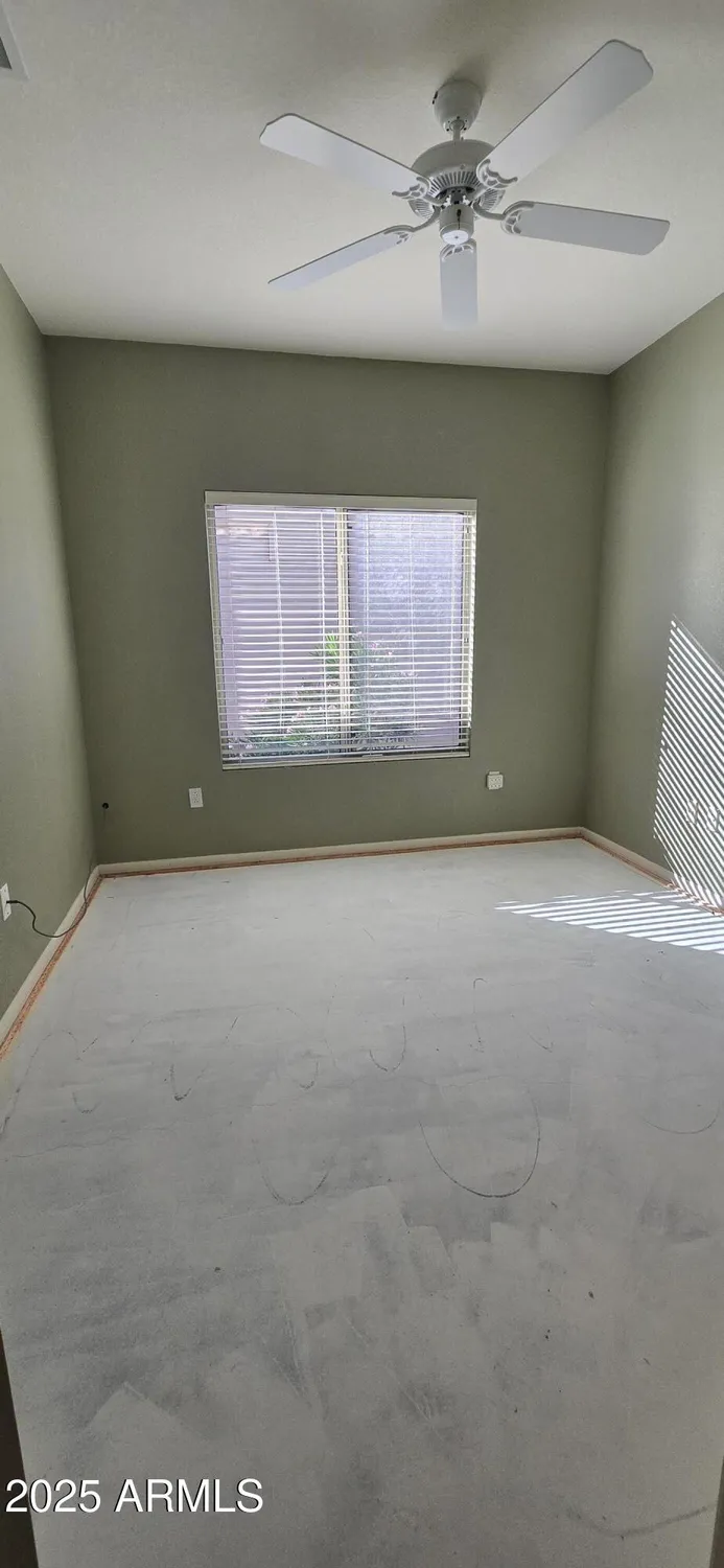 Property Slideshow image 13 of 26 | 16434 w crater ln, Surprise, AZ, 85374